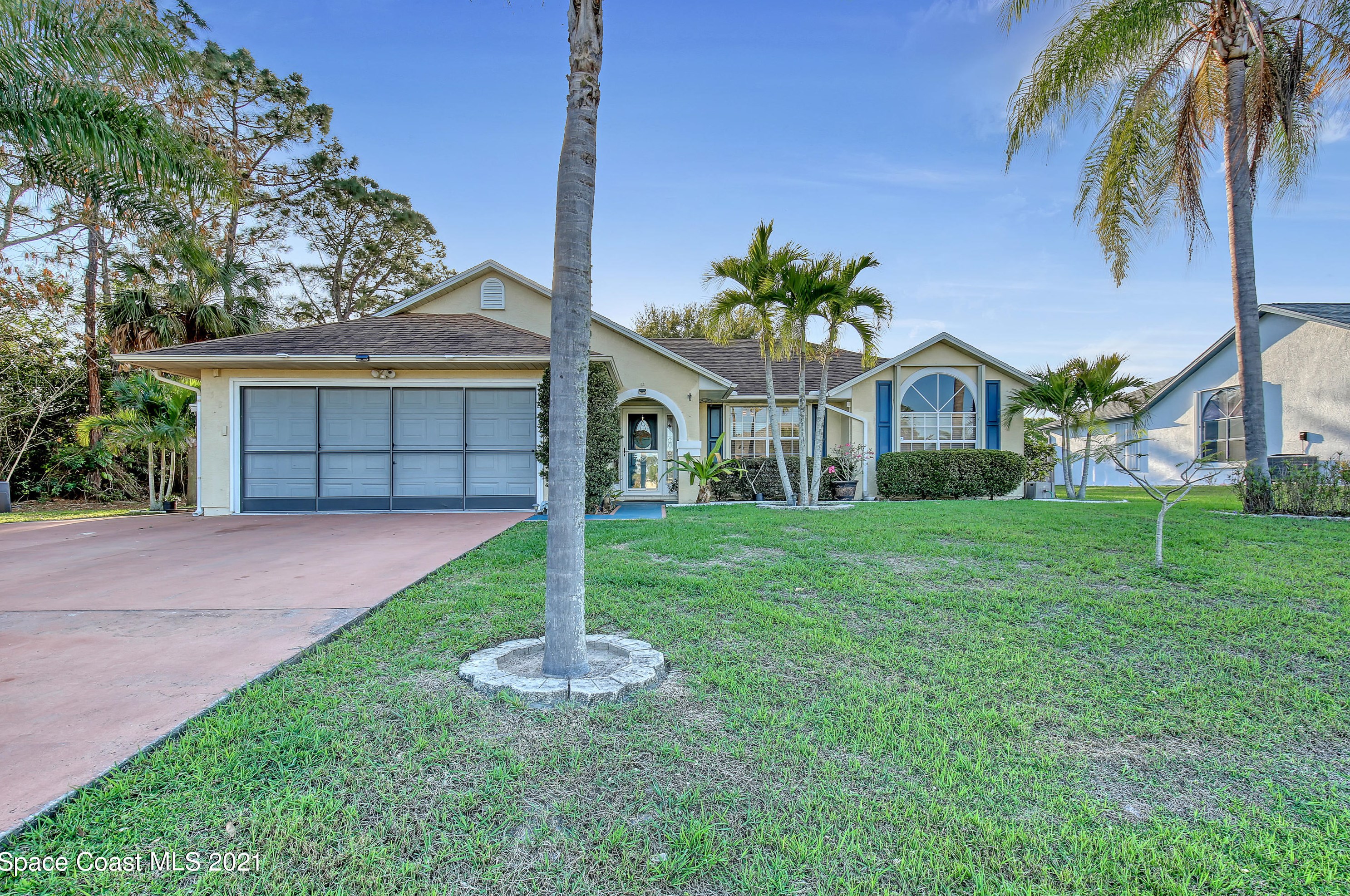 1598 Eldron Blvd, Melbourne, FL 32909-8804