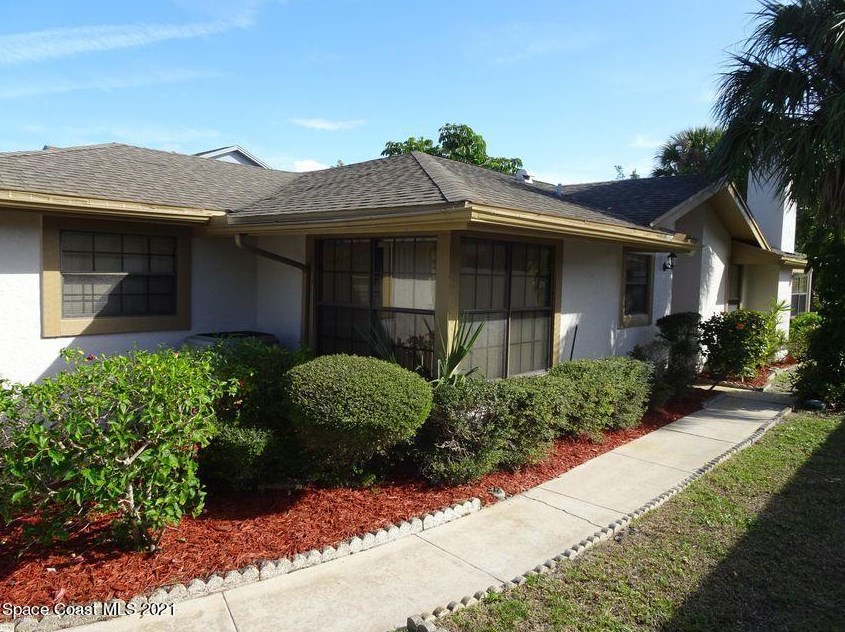 3525 Sparrow Ln, Melbourne, FL 32935-4776