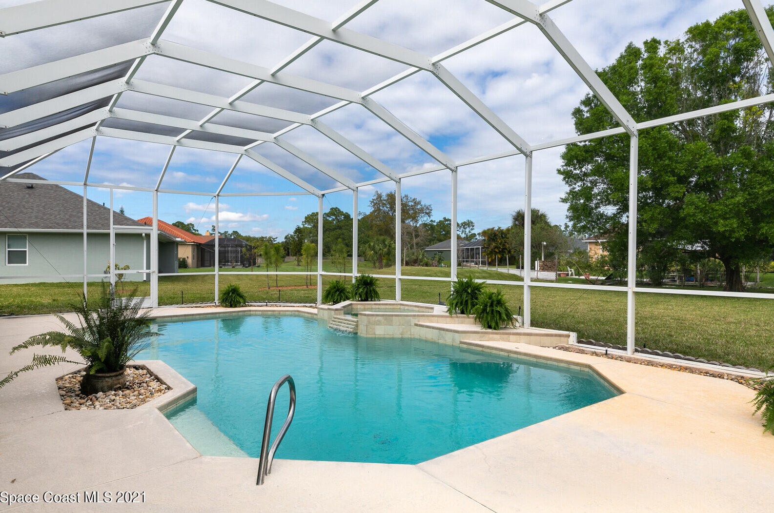 3700 Peacock Dr, Melbourne, FL 32904-9504