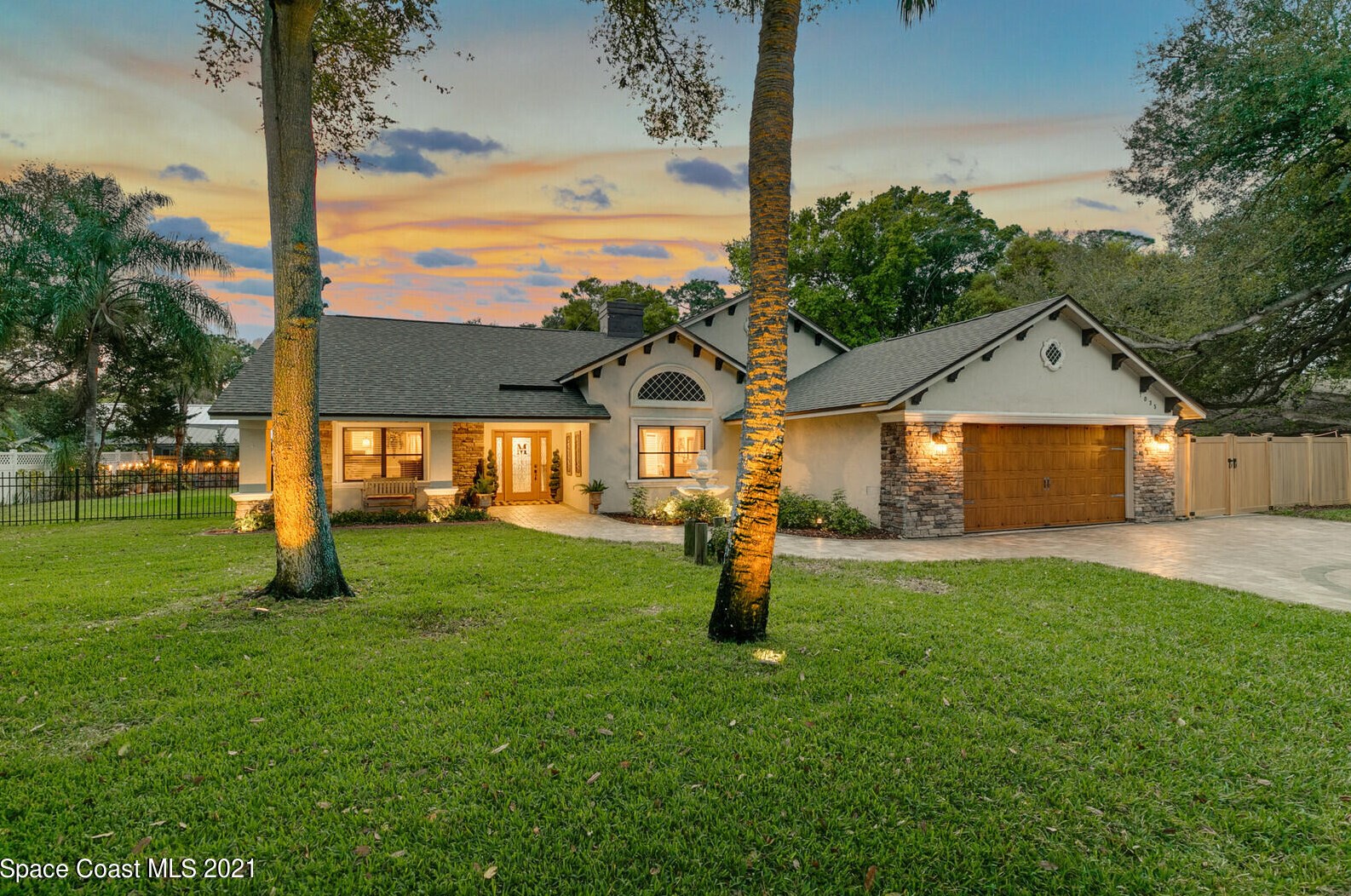 1035 Old Parsonage Dr, Merritt Island, FL 32952-6141