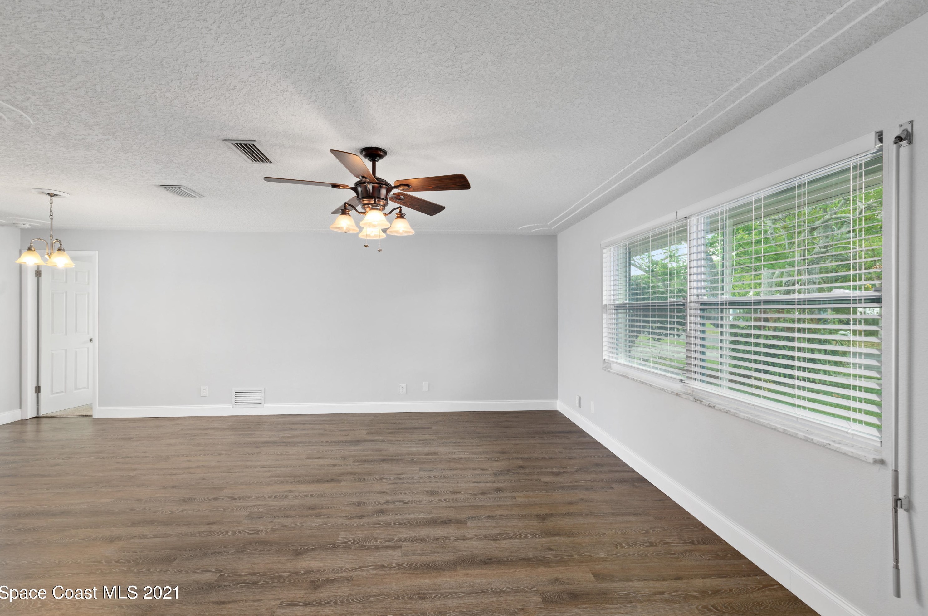 1520 Venus St, Merritt Island, FL 32953-3119