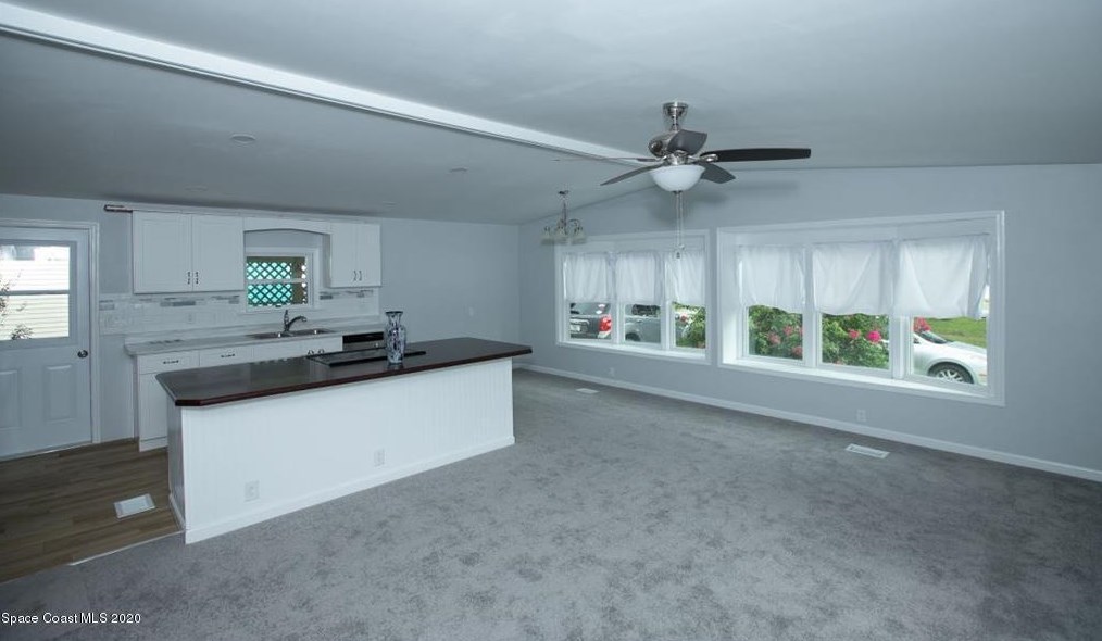 1135 Navajo Dr, Sebastian, FL 32976