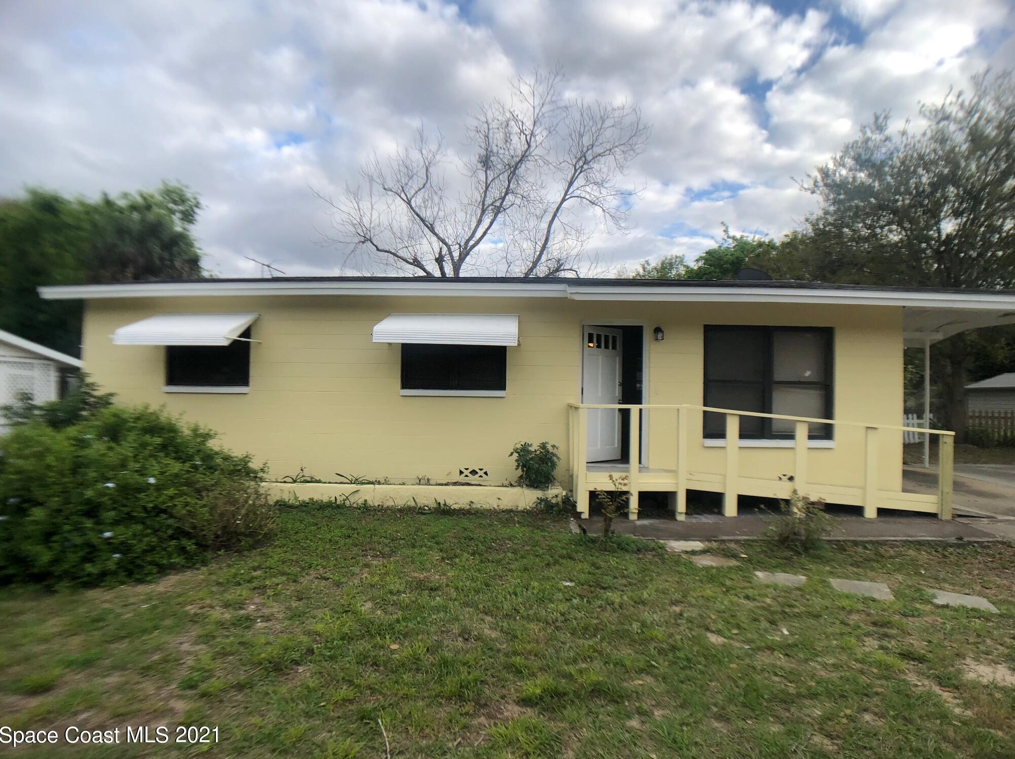 2565 Johnson Dr, Titusville, FL 32796