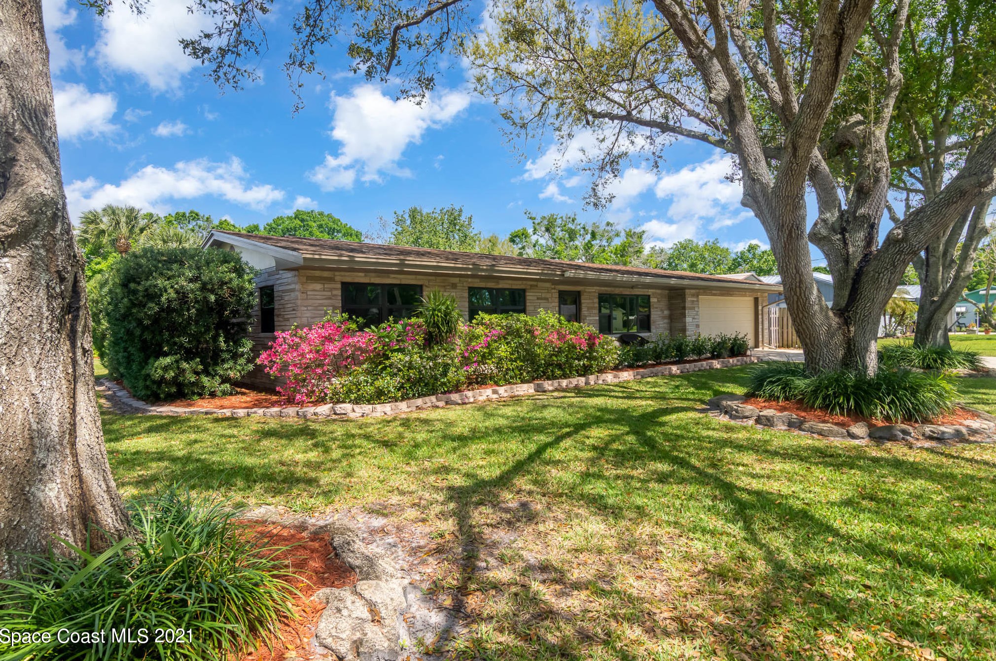 1744 Trimble Rd, Melbourne, FL 32934-9034