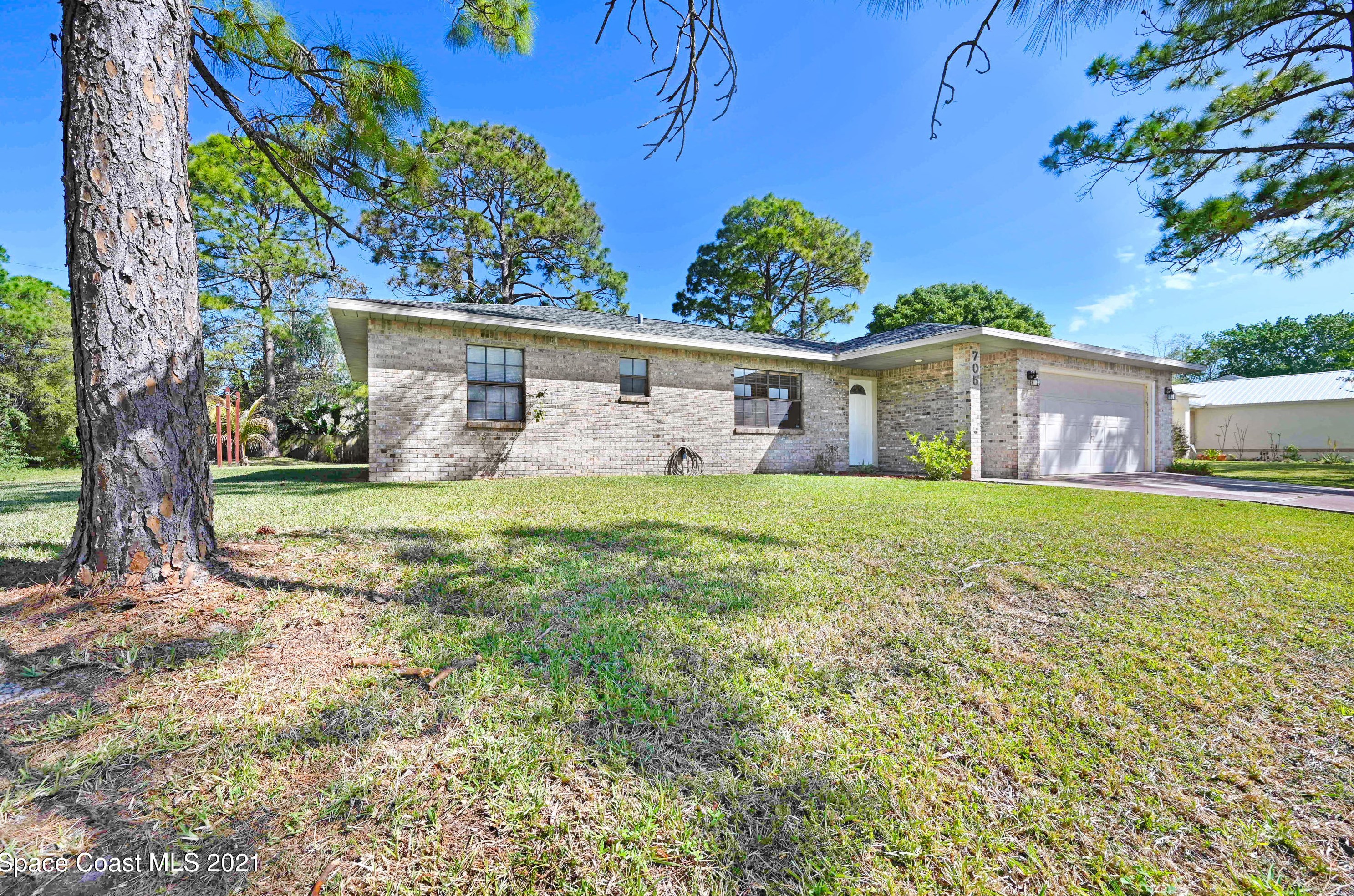 705 Altona St, Melbourne FL 32907-8240 exterior