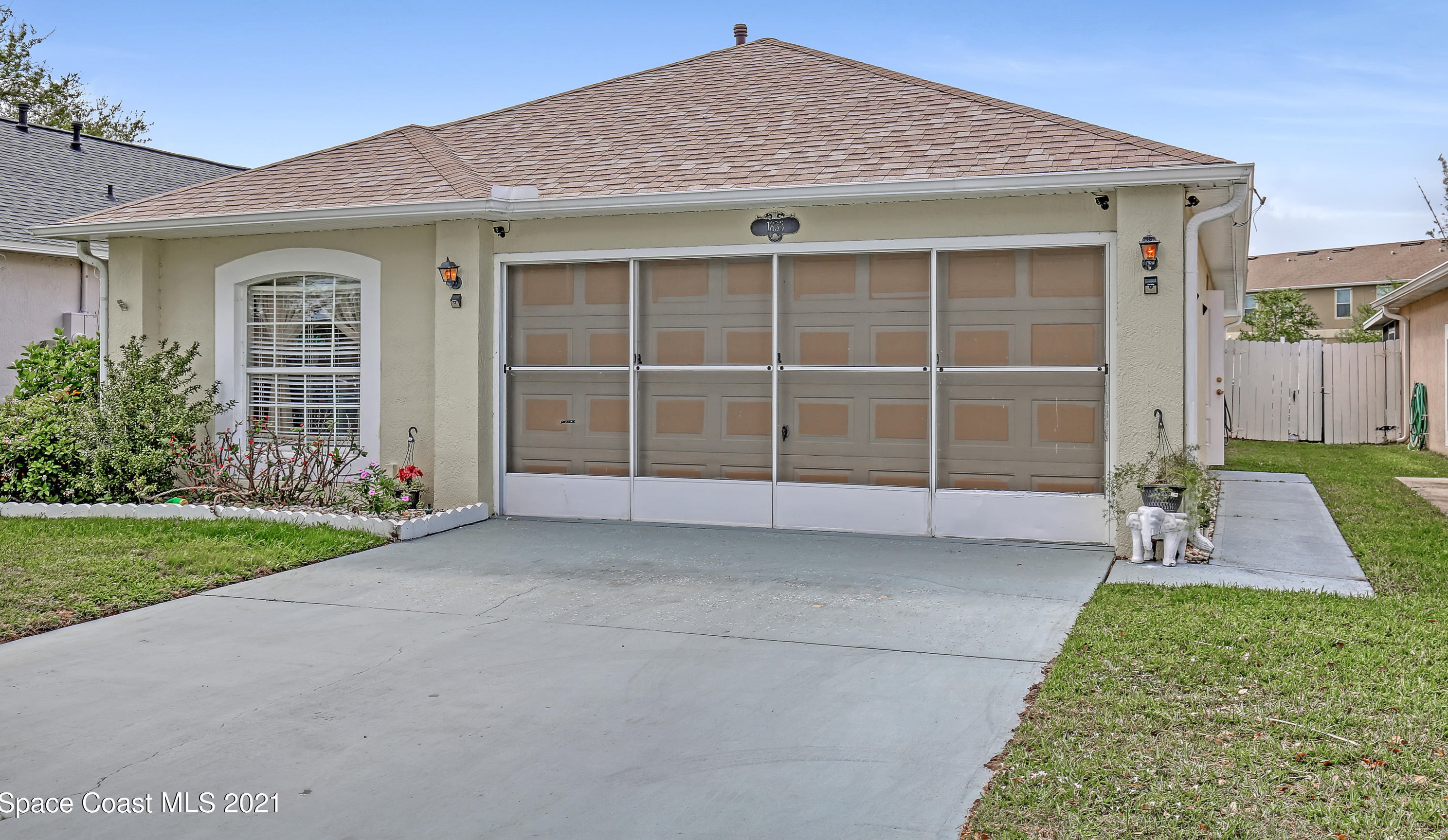 1833 Cape Palos Dr, Melbourne, FL 32935-5592