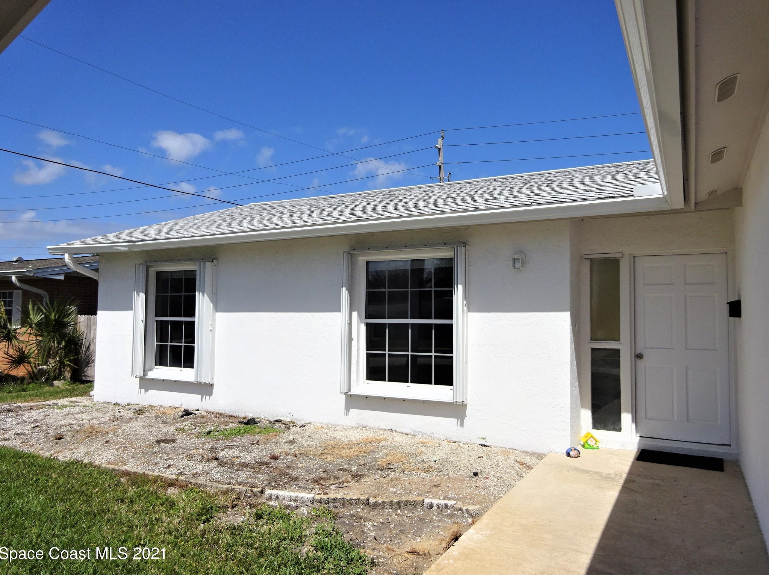 926 Golden Beach Blvd, Melbourne, FL 32937-2726