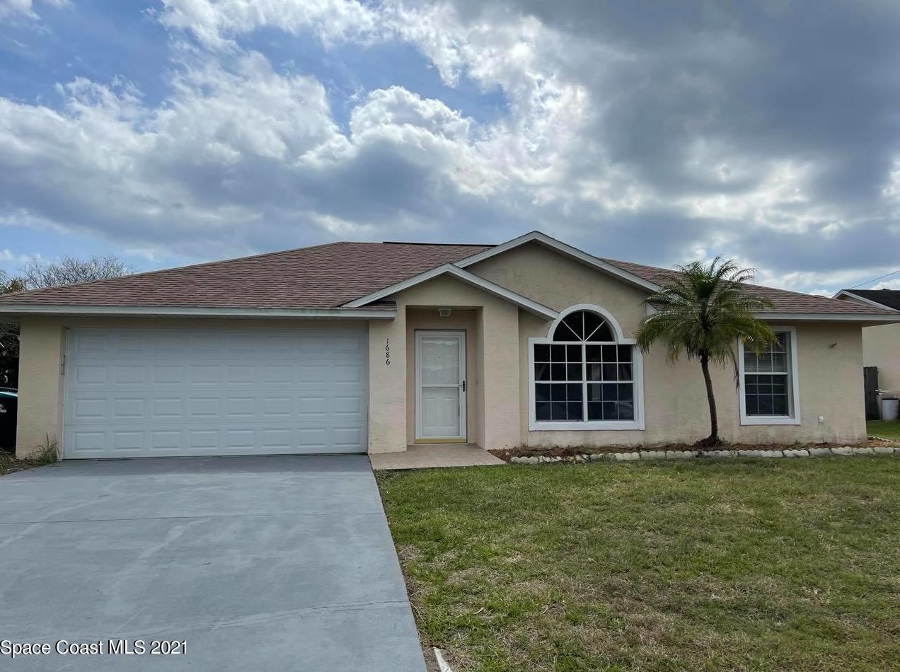1686 Glenridge St Nw, Melbourne, FL 32907
