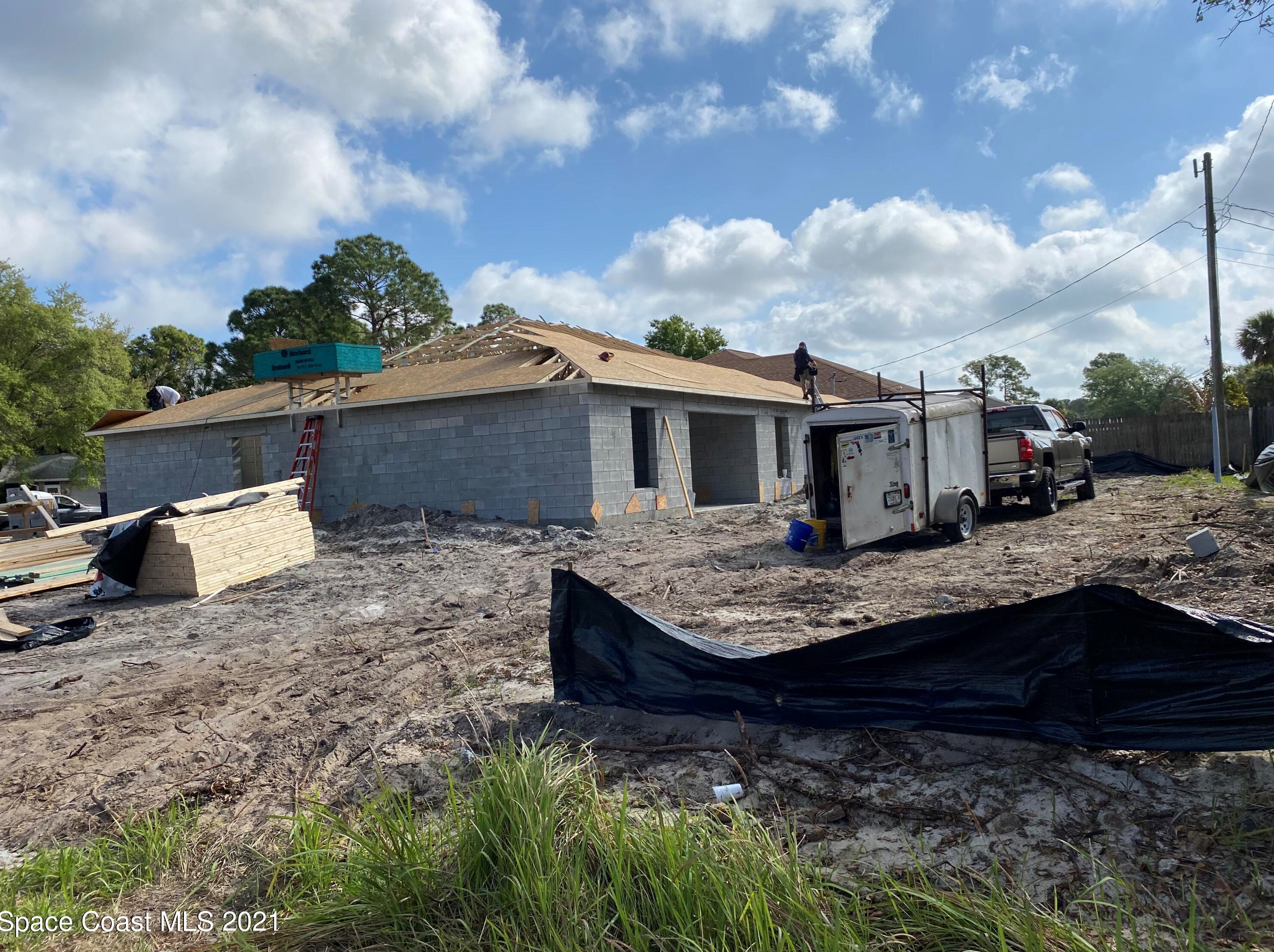 300 Curry St, Melbourne, FL 32907-1968