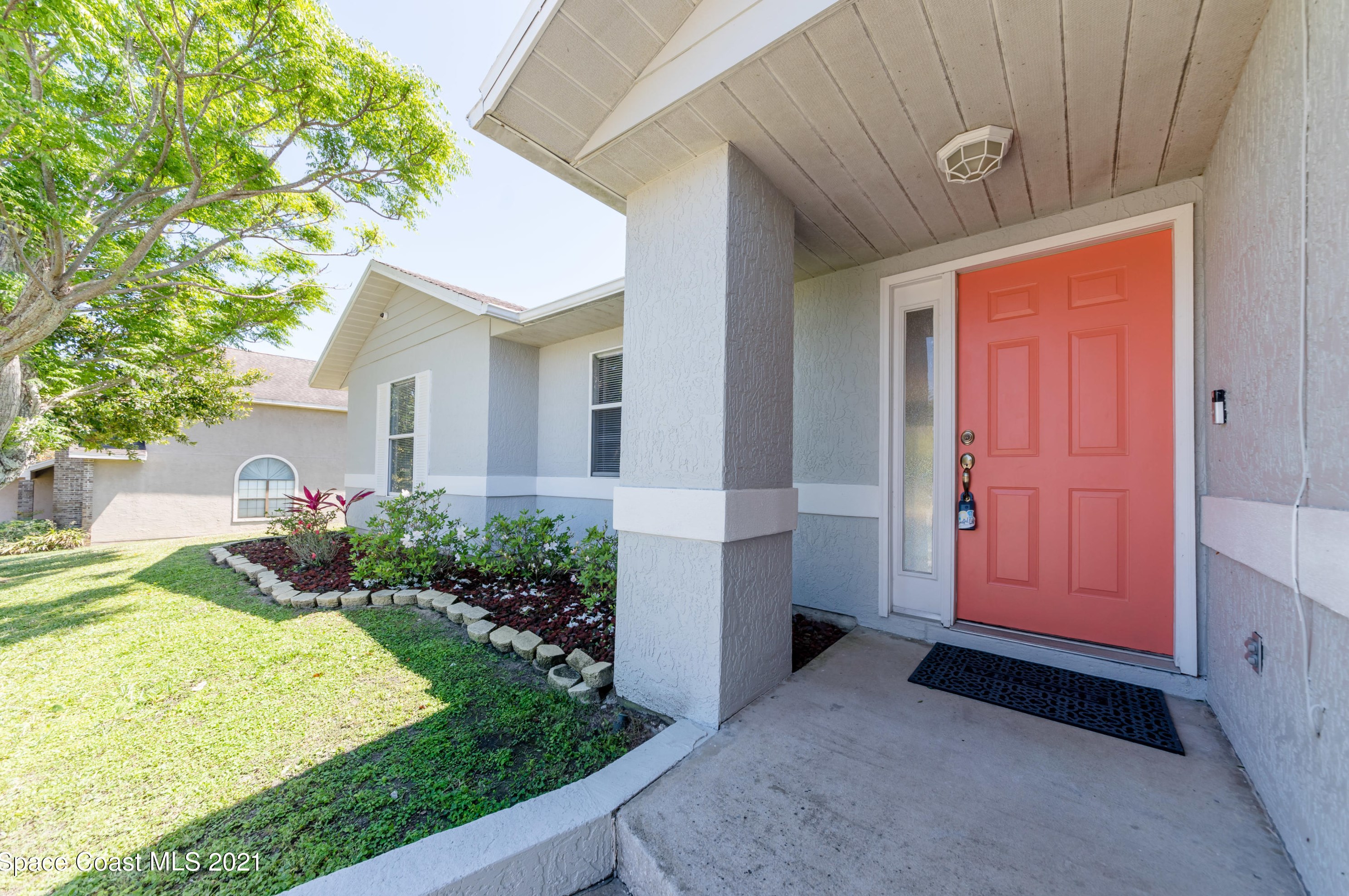 3959 Ridgewood Dr, Titusville, FL 32796