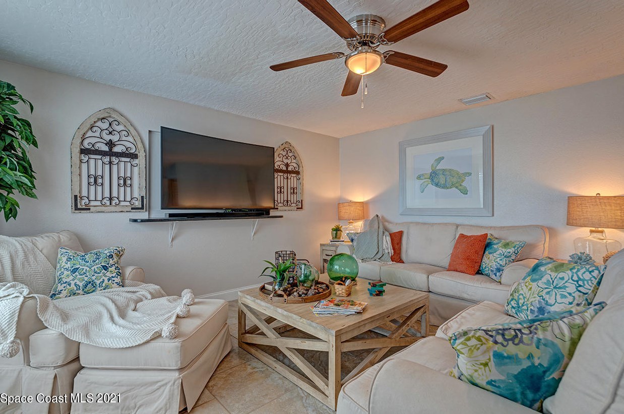 1188 Arnold Dr, Melbourne, FL 32935-2707