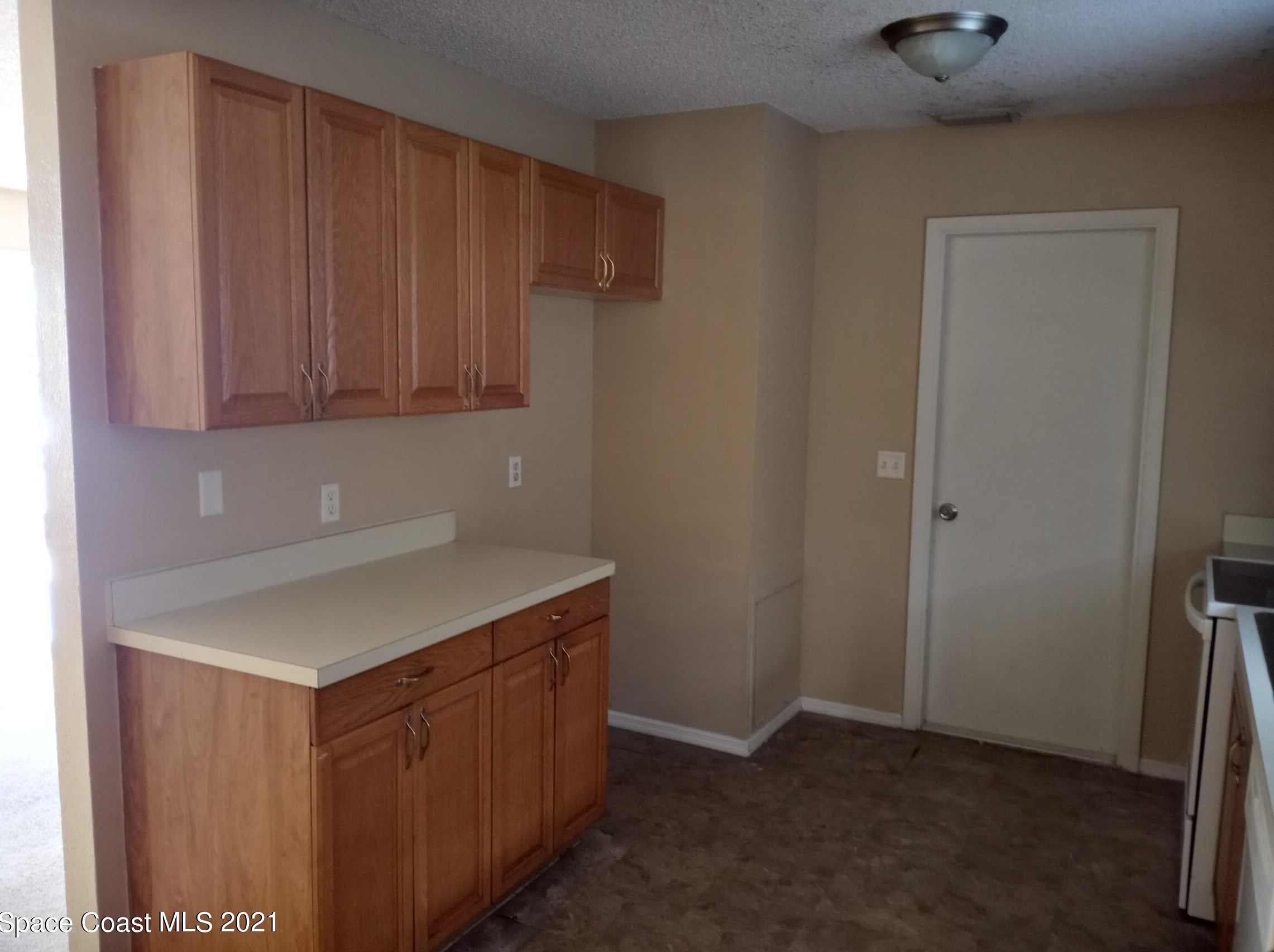 2571 Se Berkshire Blvd, Fort Pierce, FL 34952