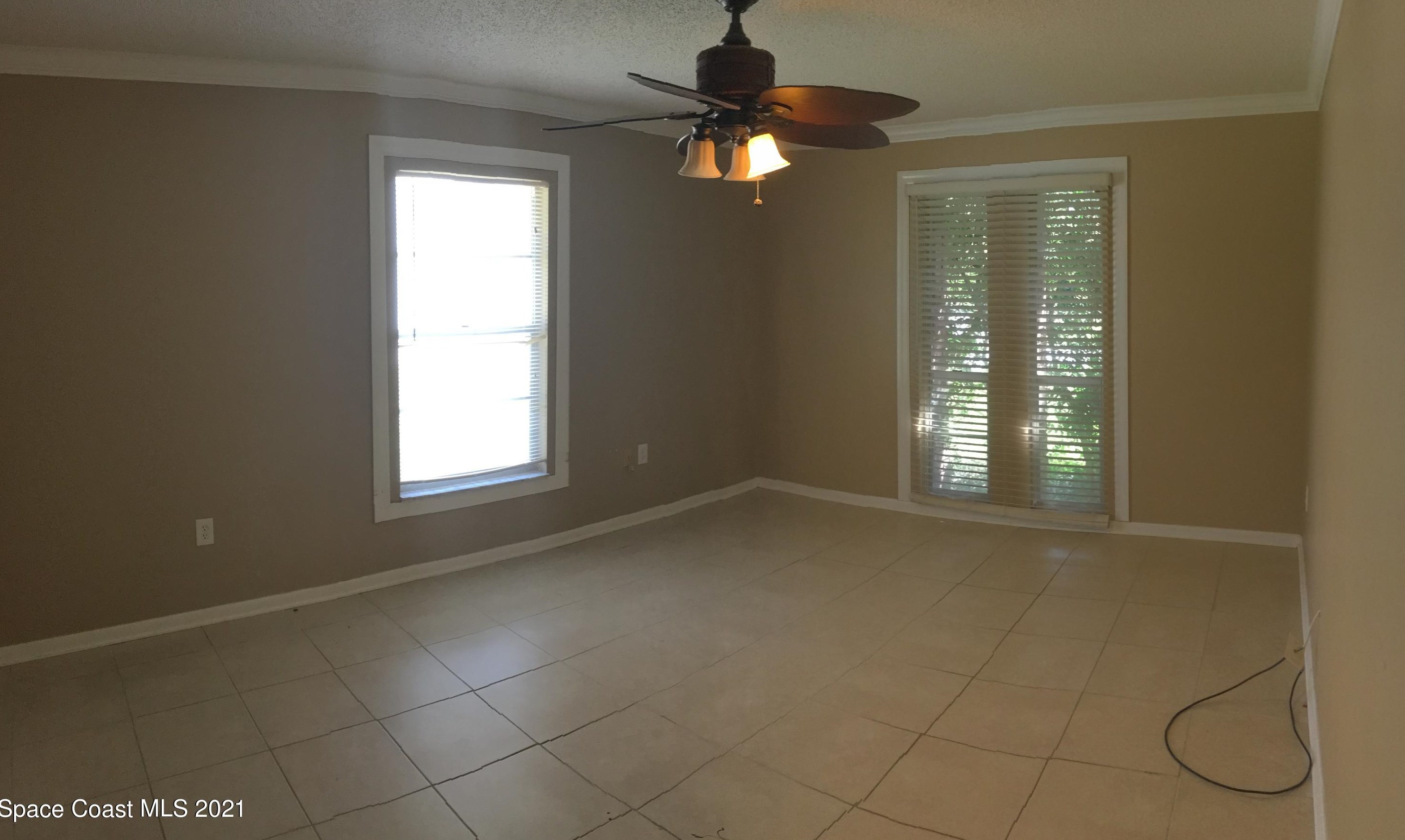 626 Fairhaven St Ne, Melbourne, FL 32907