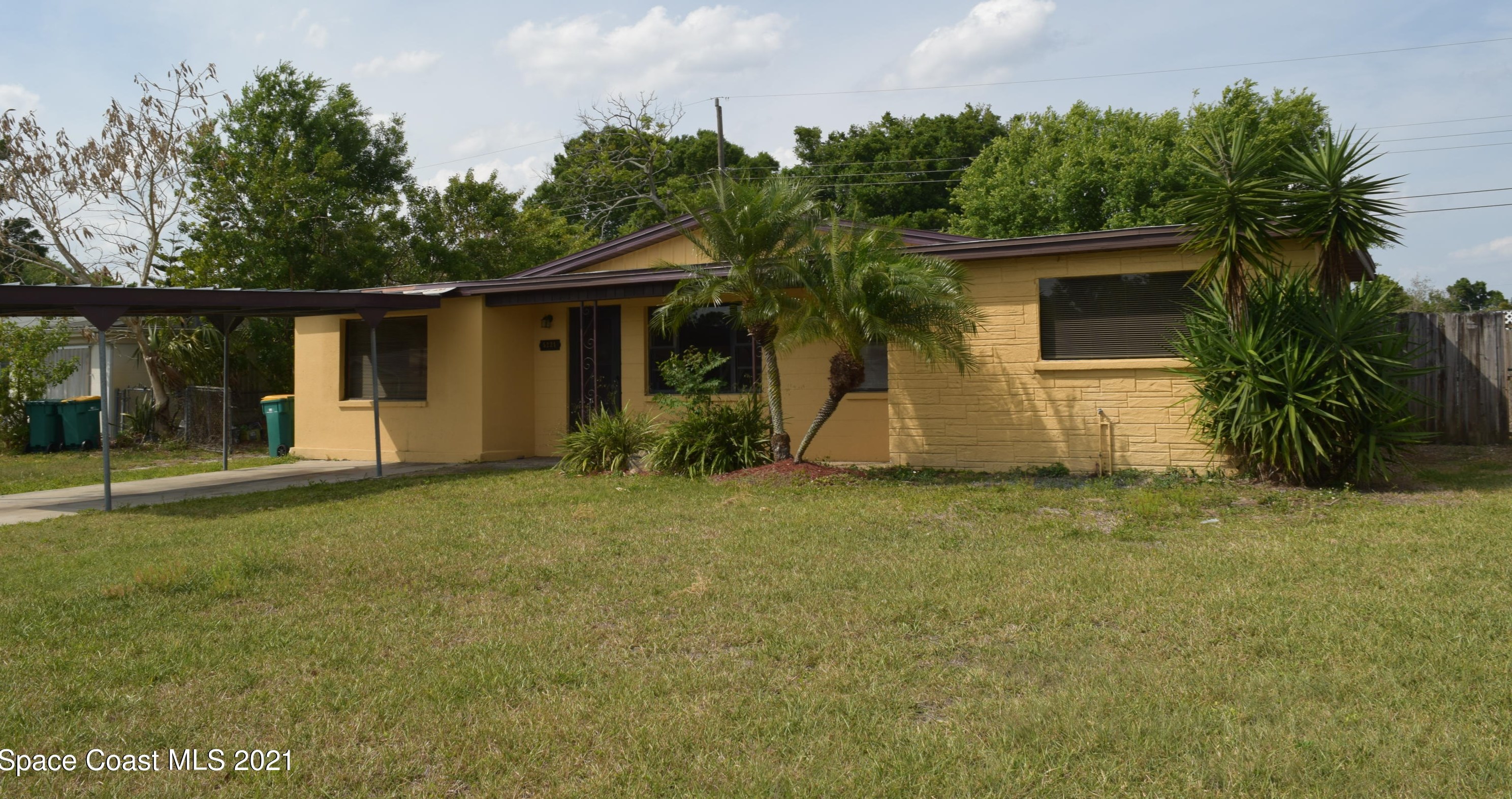 5221 Walker Ave, Melbourne, FL 32904