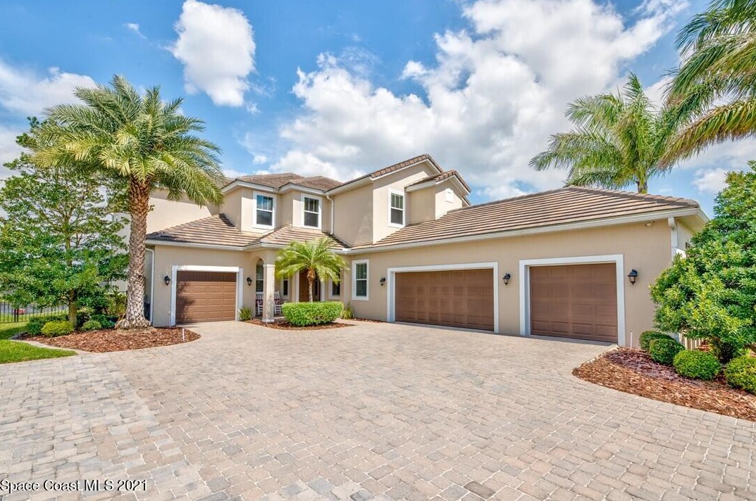 2977 Cortona Dr, Melbourne, FL 32940-8608