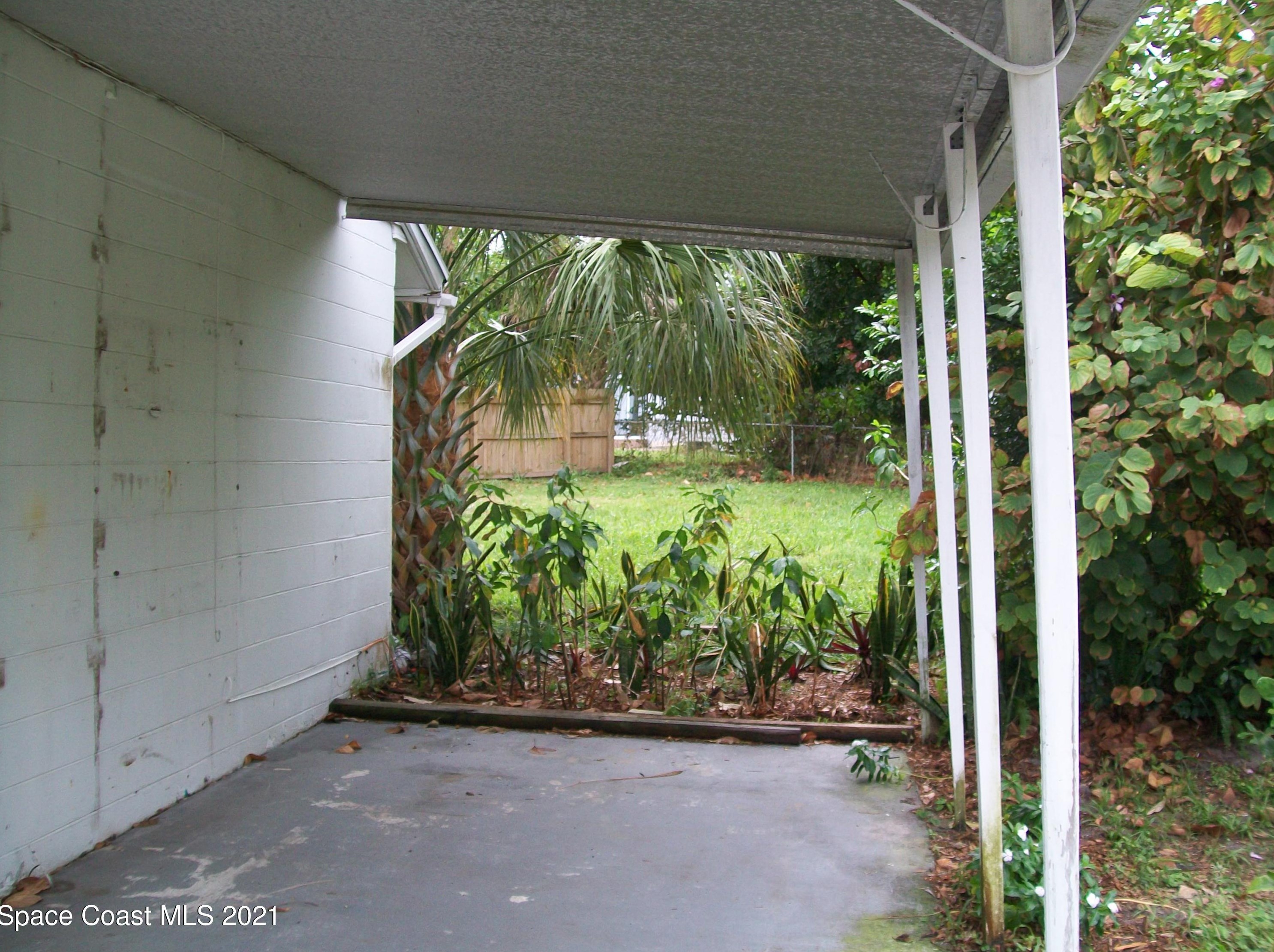 1287 Gary Dr, Merritt Island FL  32952-5170 exterior