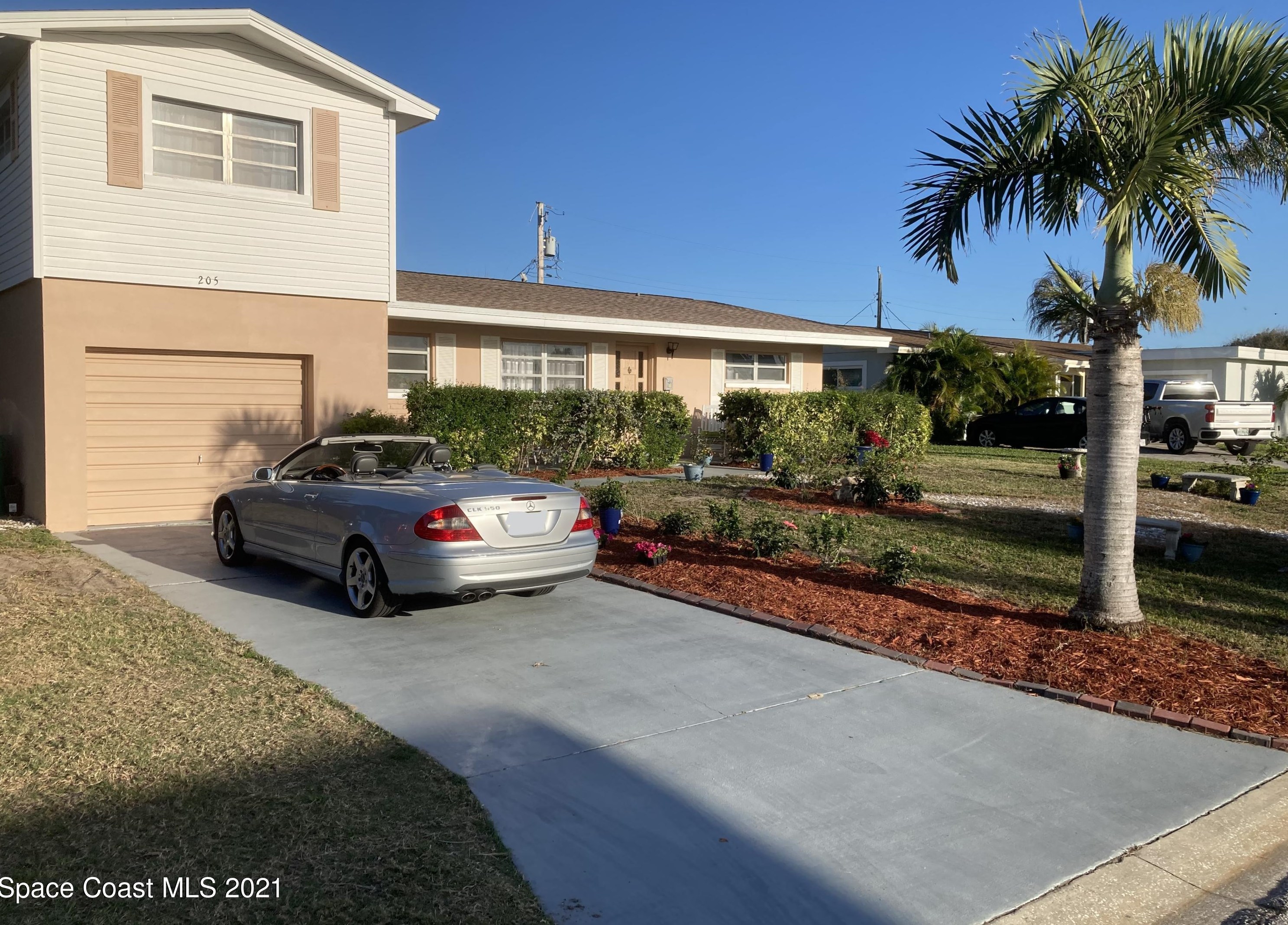 205 Price Ct, Melbourne, FL 32937-3026