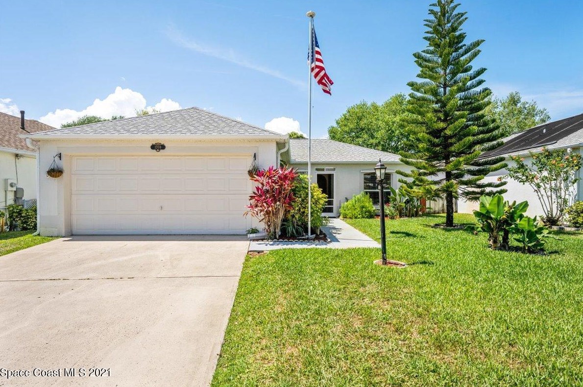1209 White Oak Cir, Melbourne, FL 32934-7289