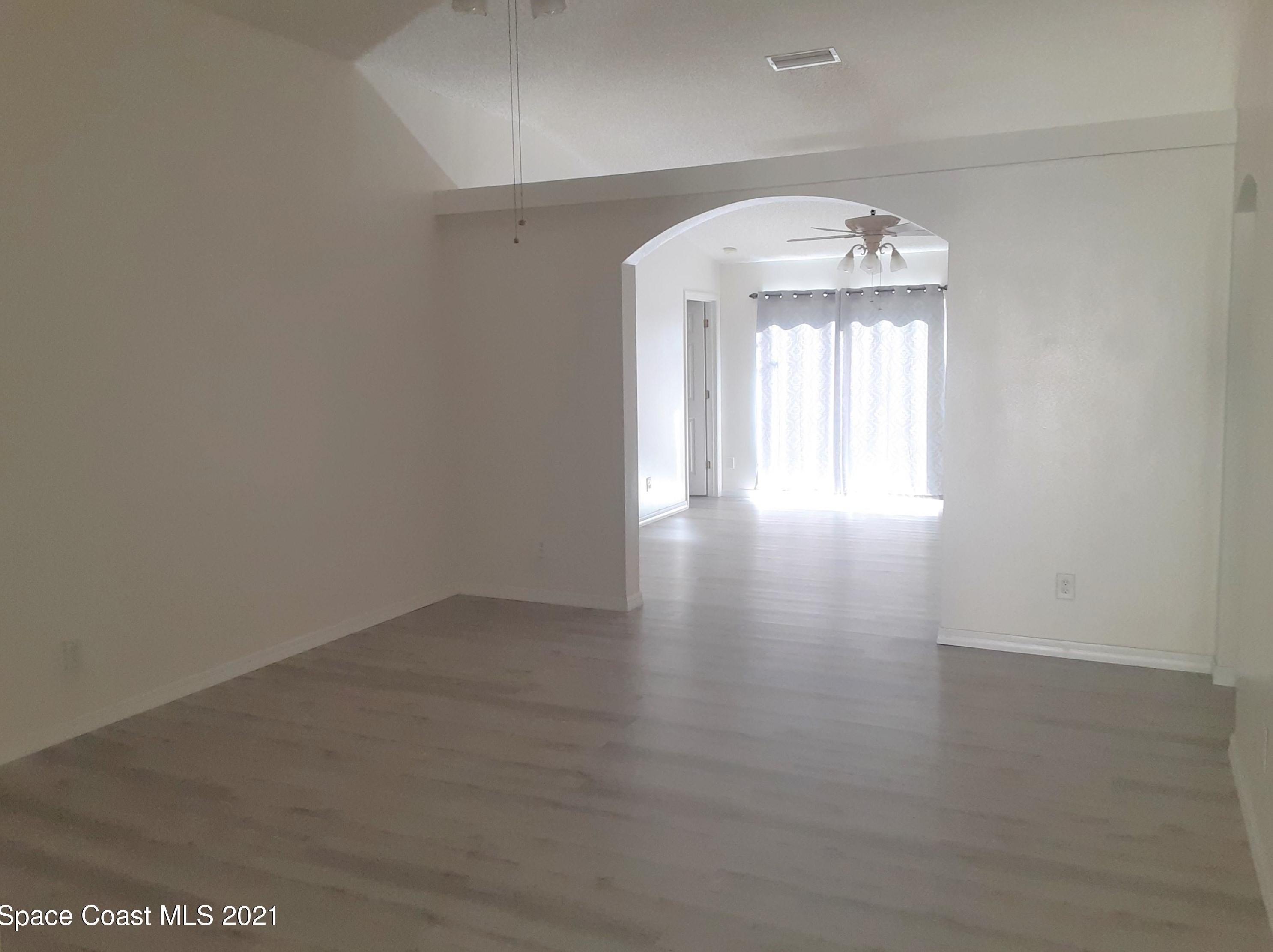 4042 Wilkes Dr, Melbourne, FL 32901-8487
