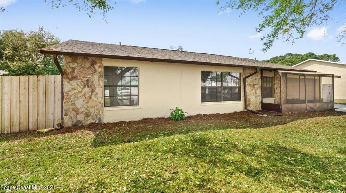 1138 Price Ave, Melbourne, FL 32907-7956