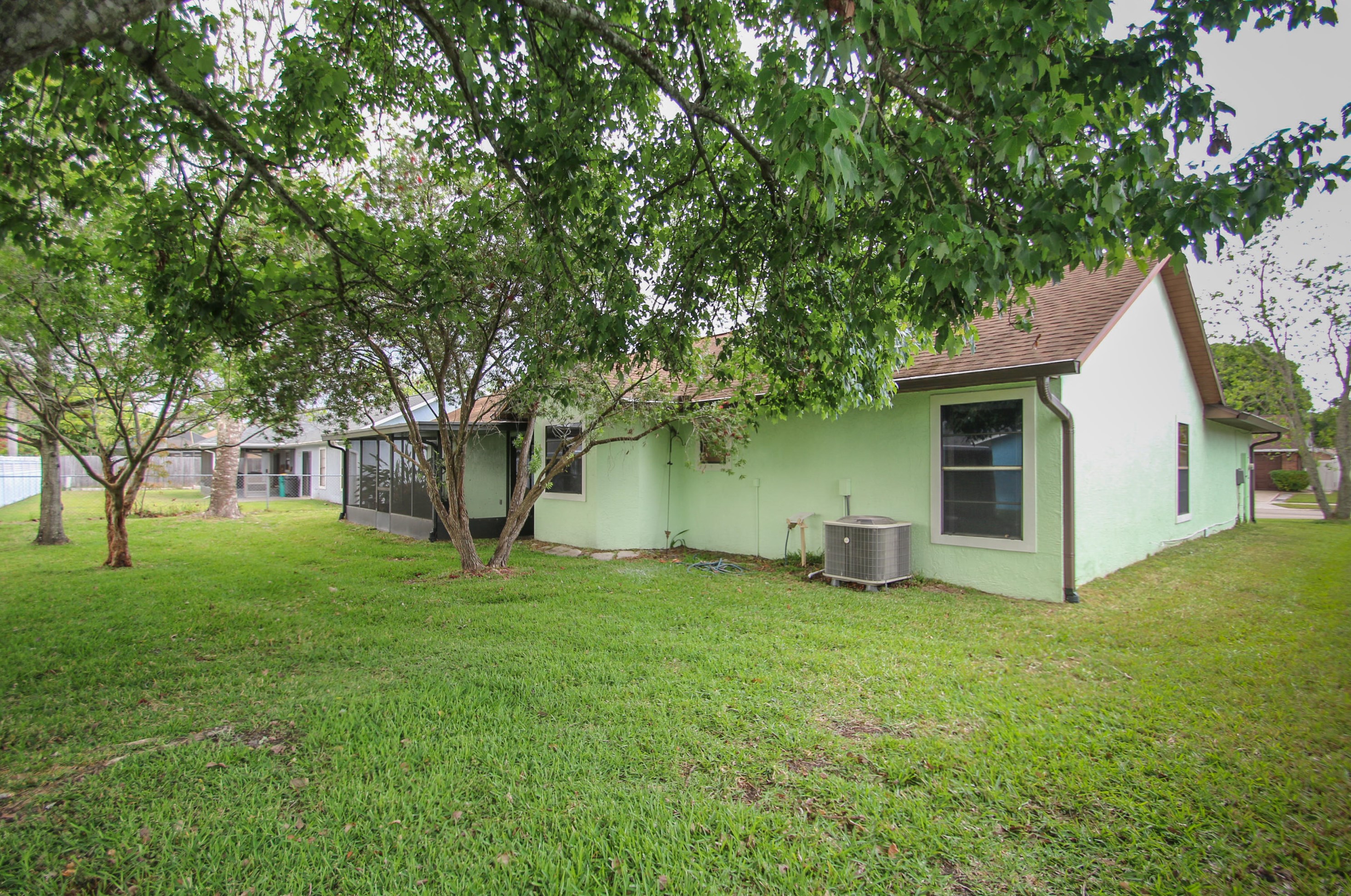 3392 Florida Palm Ave, Melbourne, FL 32901-8113