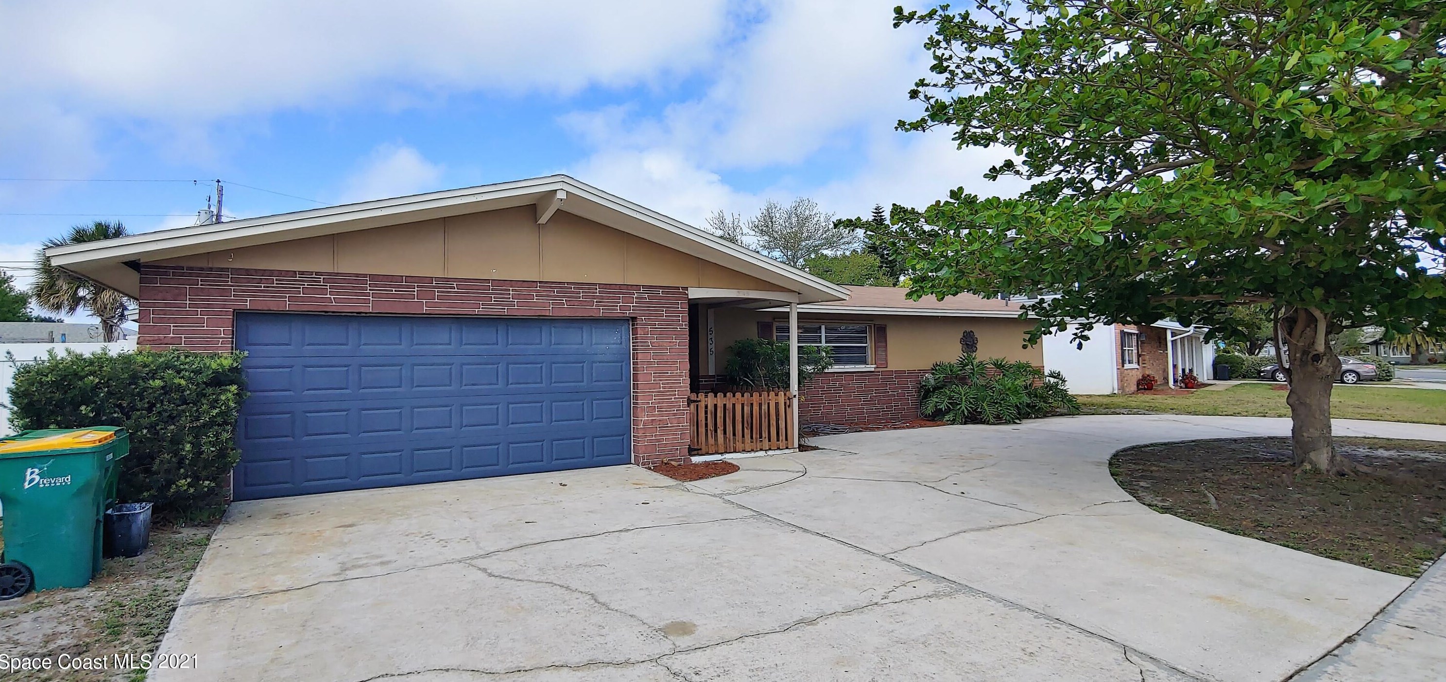 535 Newfound Harbor Dr, Merritt Island, FL 32952-2628