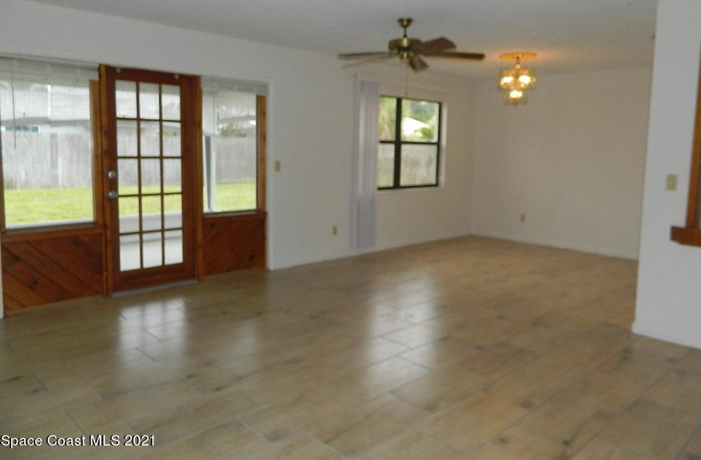 1110 Typhoon Dr, Merritt Island, FL 32953-3274