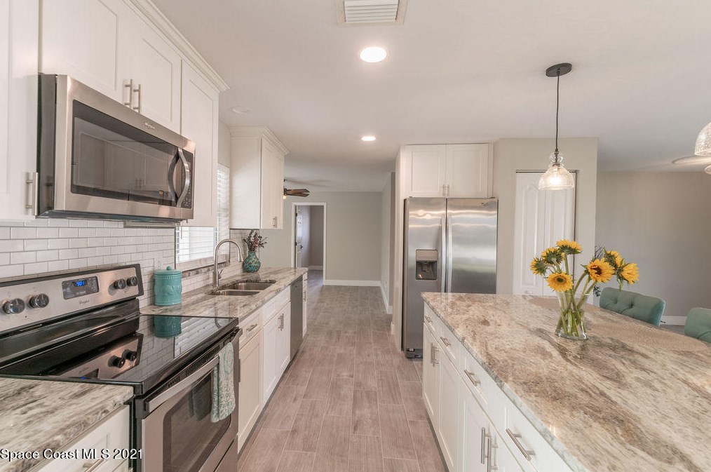 1750 Porpoise St, Merritt Island FL  32952-5640 exterior