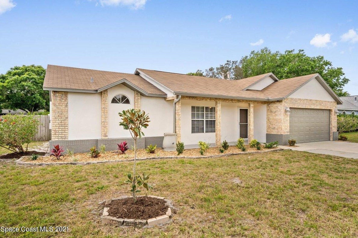 2225 Royal Poinciana Blvd, Melbourne, FL 32935-3394