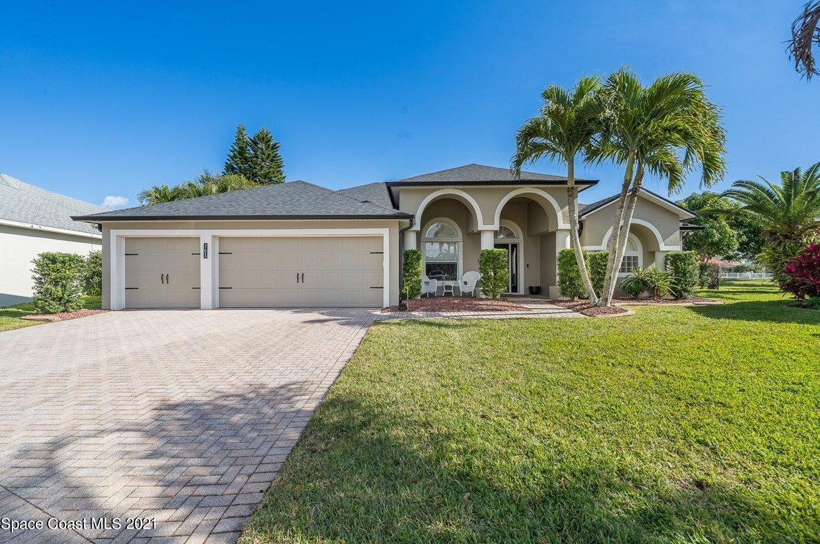 703 Bantry Ct, Merritt Island, FL 32953-8079