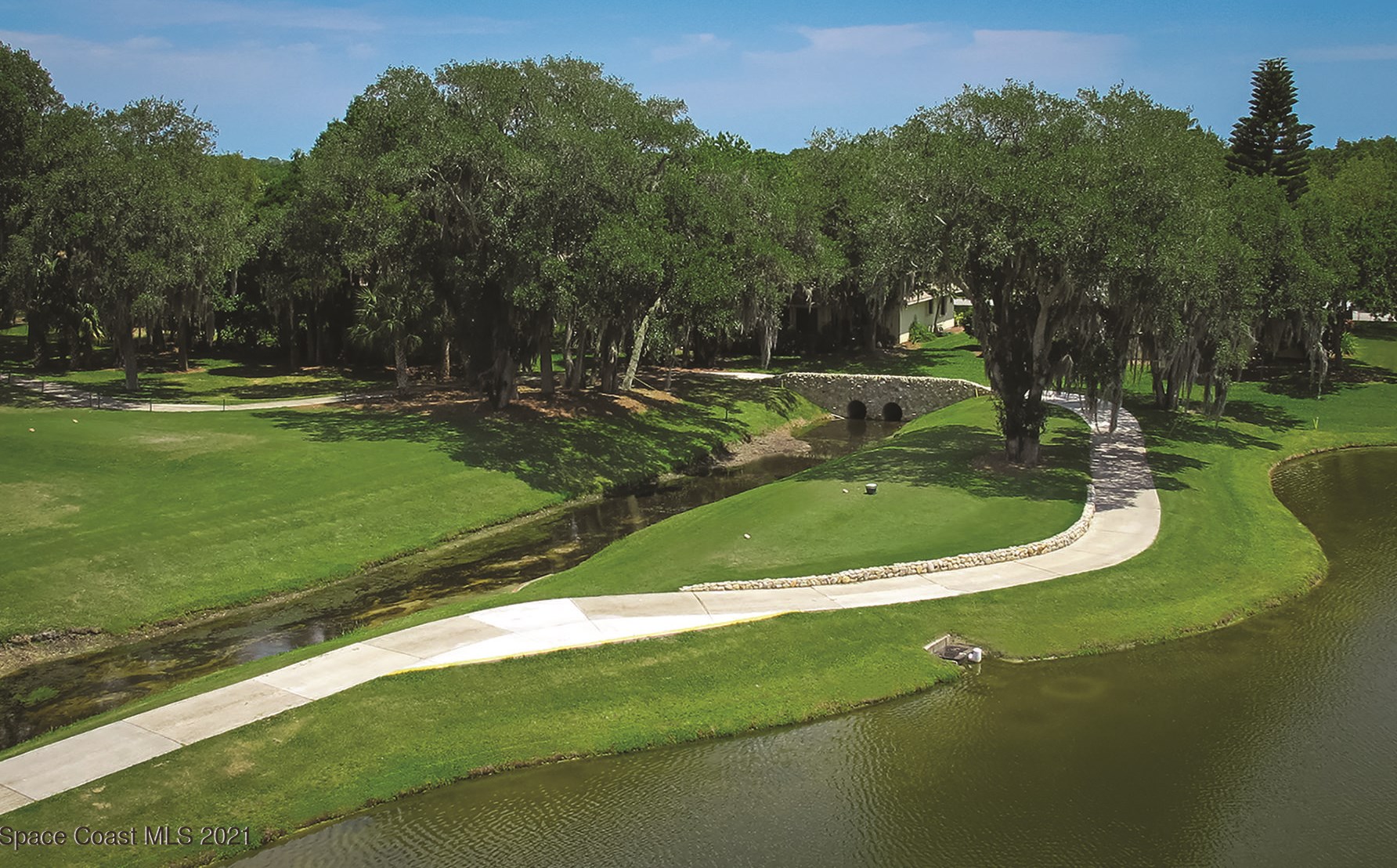 1709 Freedom Dr, Melbourne FL 32940-6714 exterior