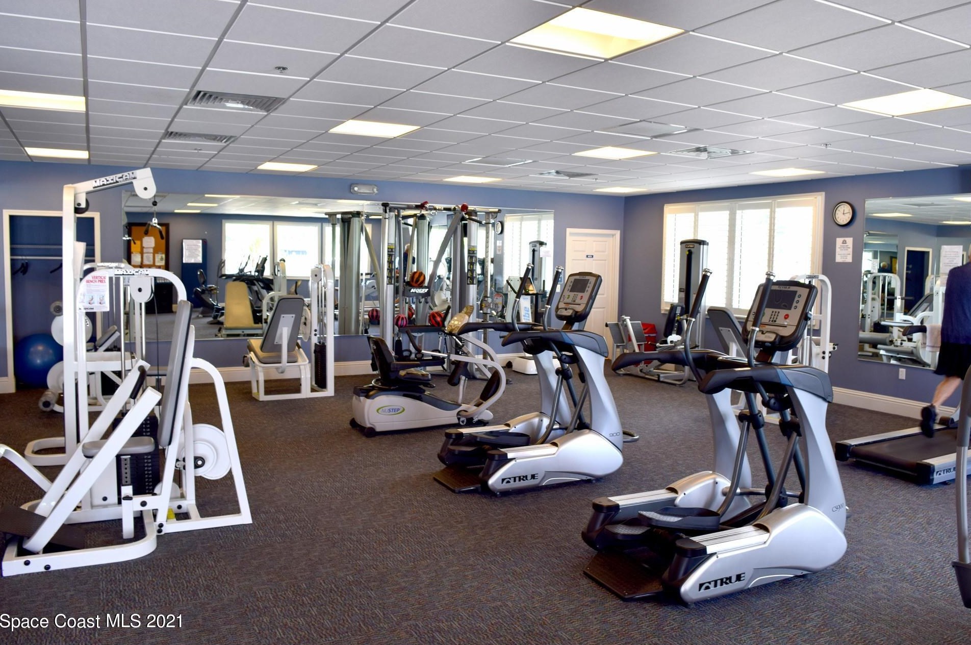 1709 Freedom Dr, Melbourne FL 32940-6714 exterior