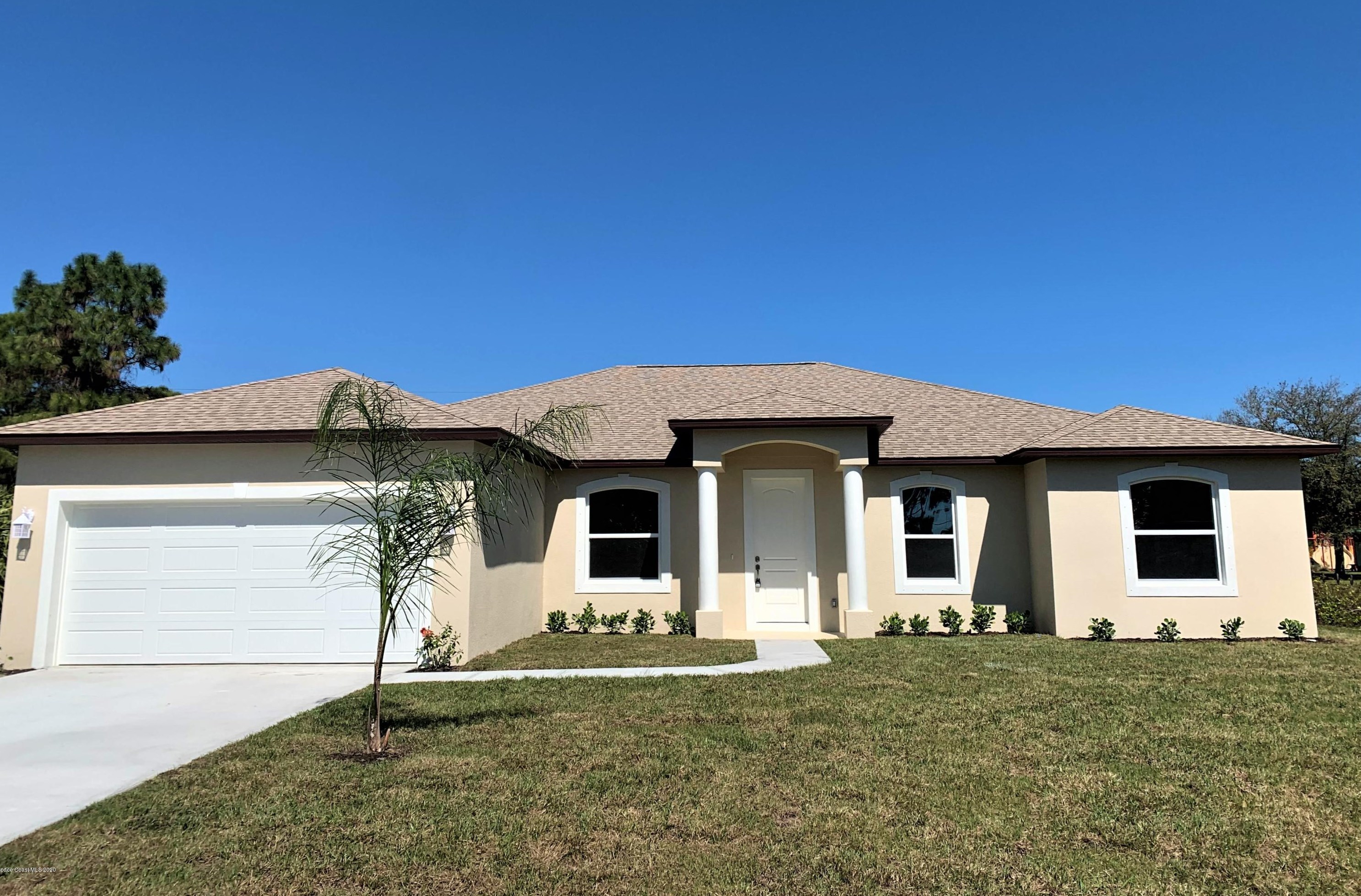525 Andrew St, Melbourne, FL 32909-4412