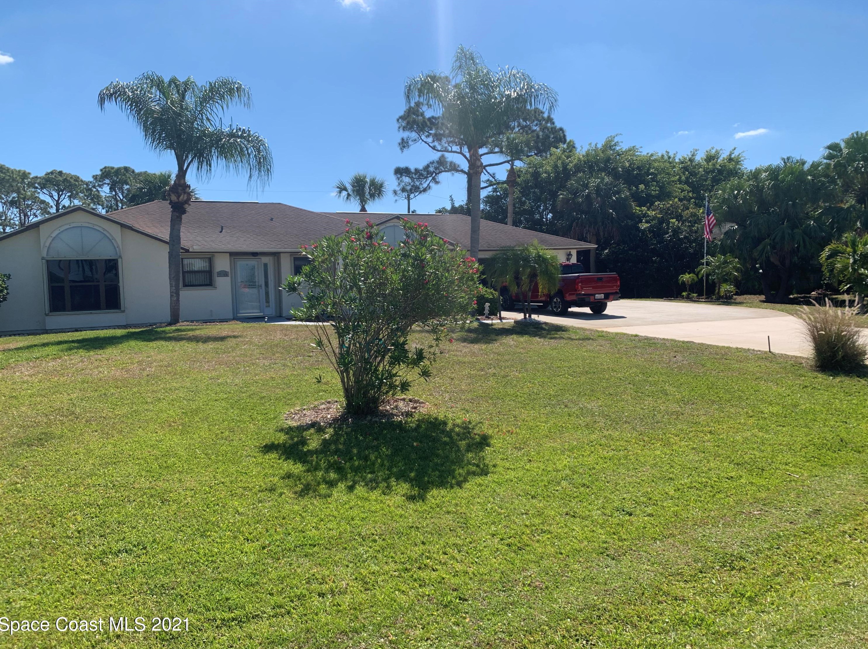 255 Fleming St, Sebastian, FL 32958
