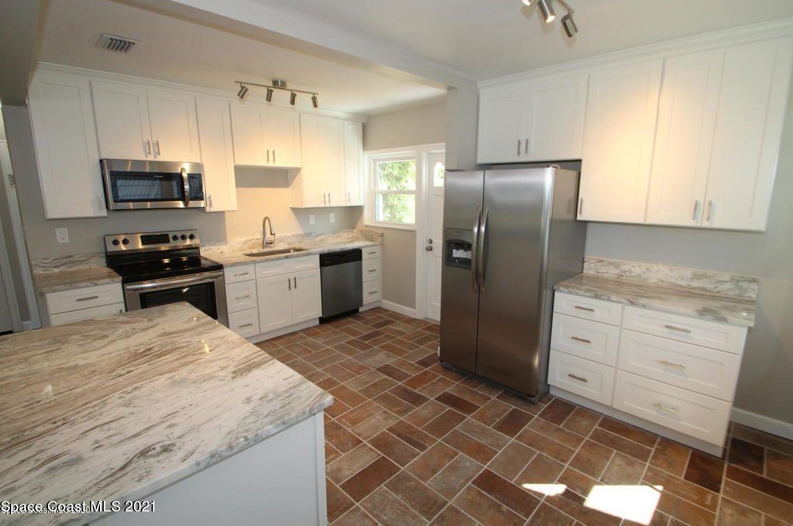 509 Fee Ave, Melbourne, FL 32901-4607