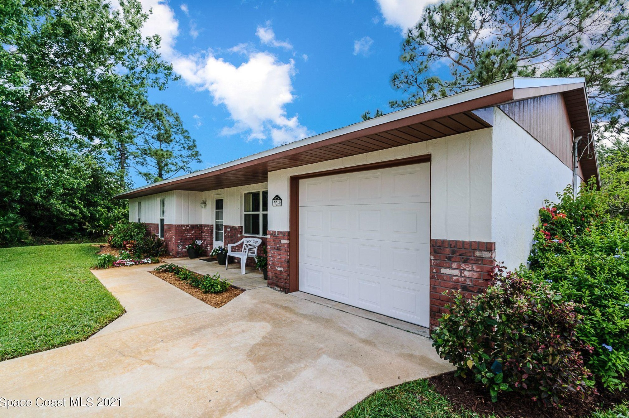 738 Empress St, Melbourne, FL 32909-3737