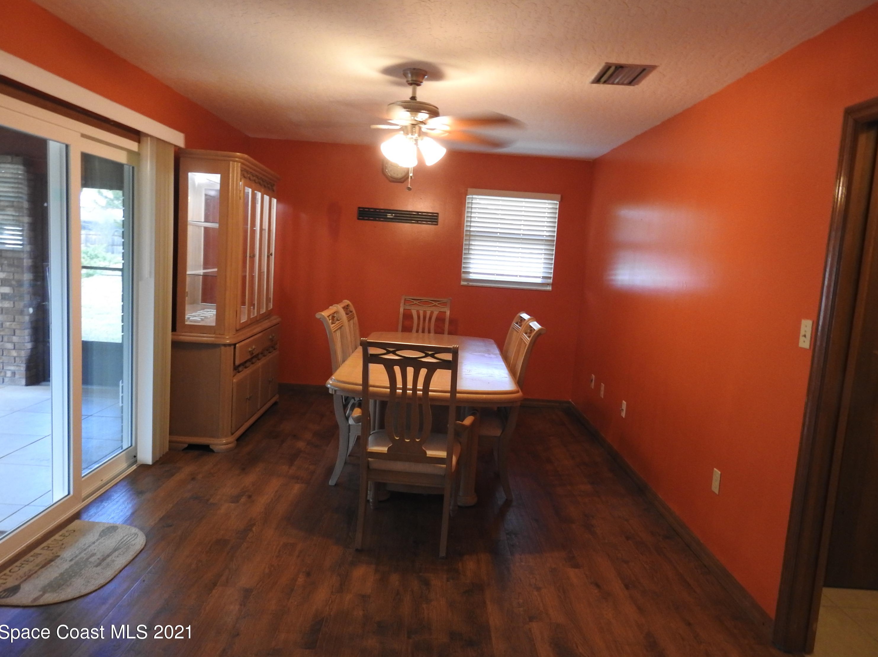 1260 Cheb Pl, Melbourne, FL 32907-1014