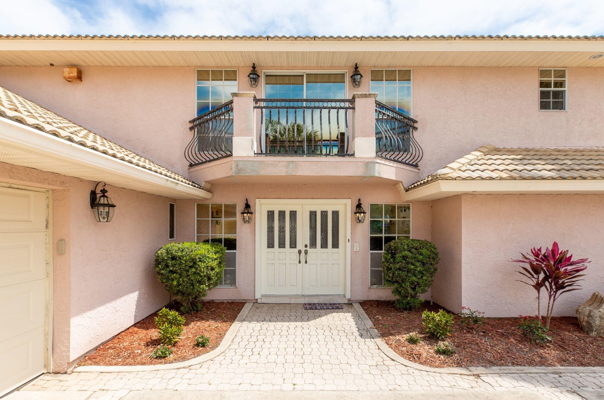 643 Loggerhead Island Dr, Melbourne, FL 32937-3849