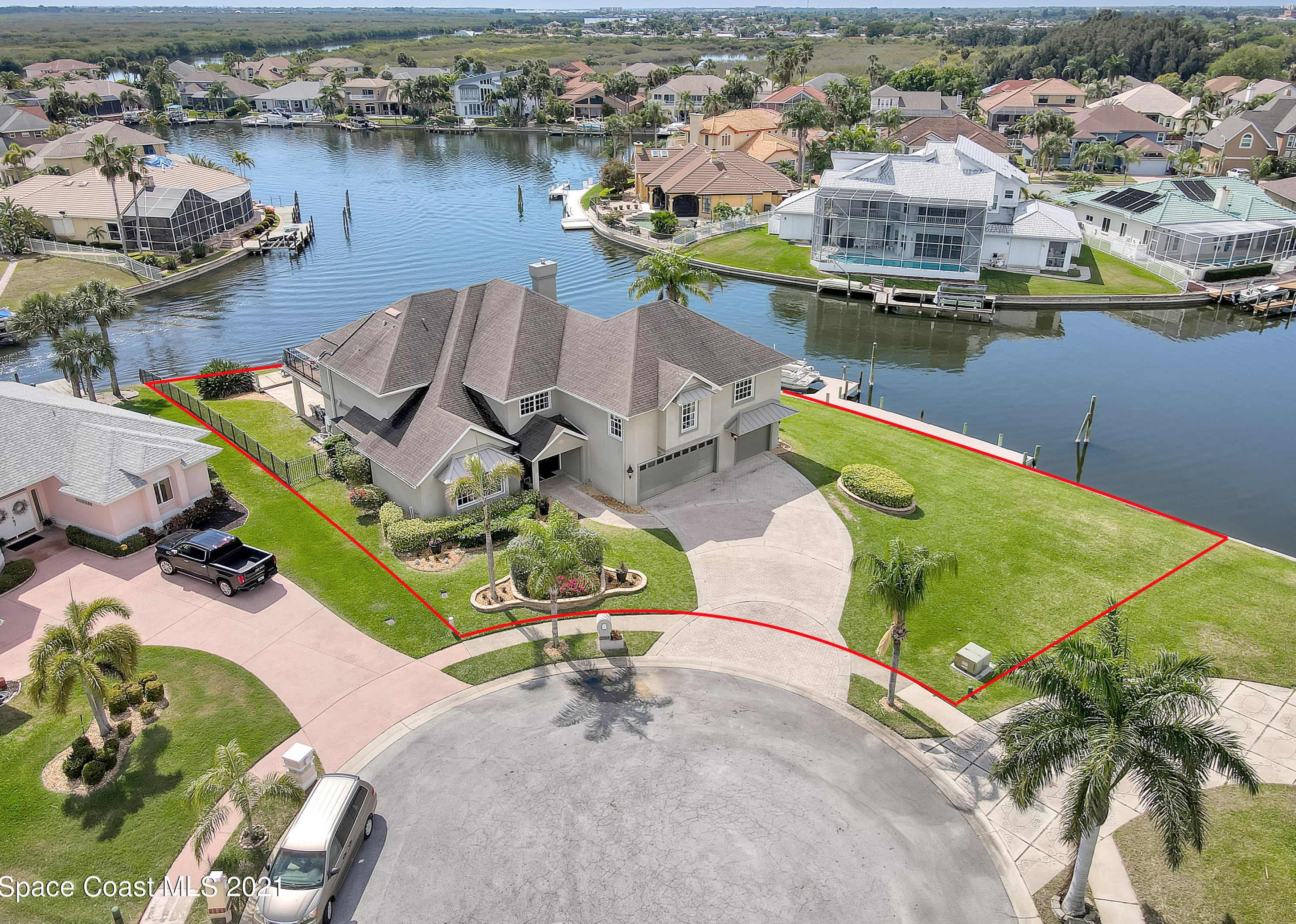 2065 Leeward Ln, Merritt Island, FL 32953-3062