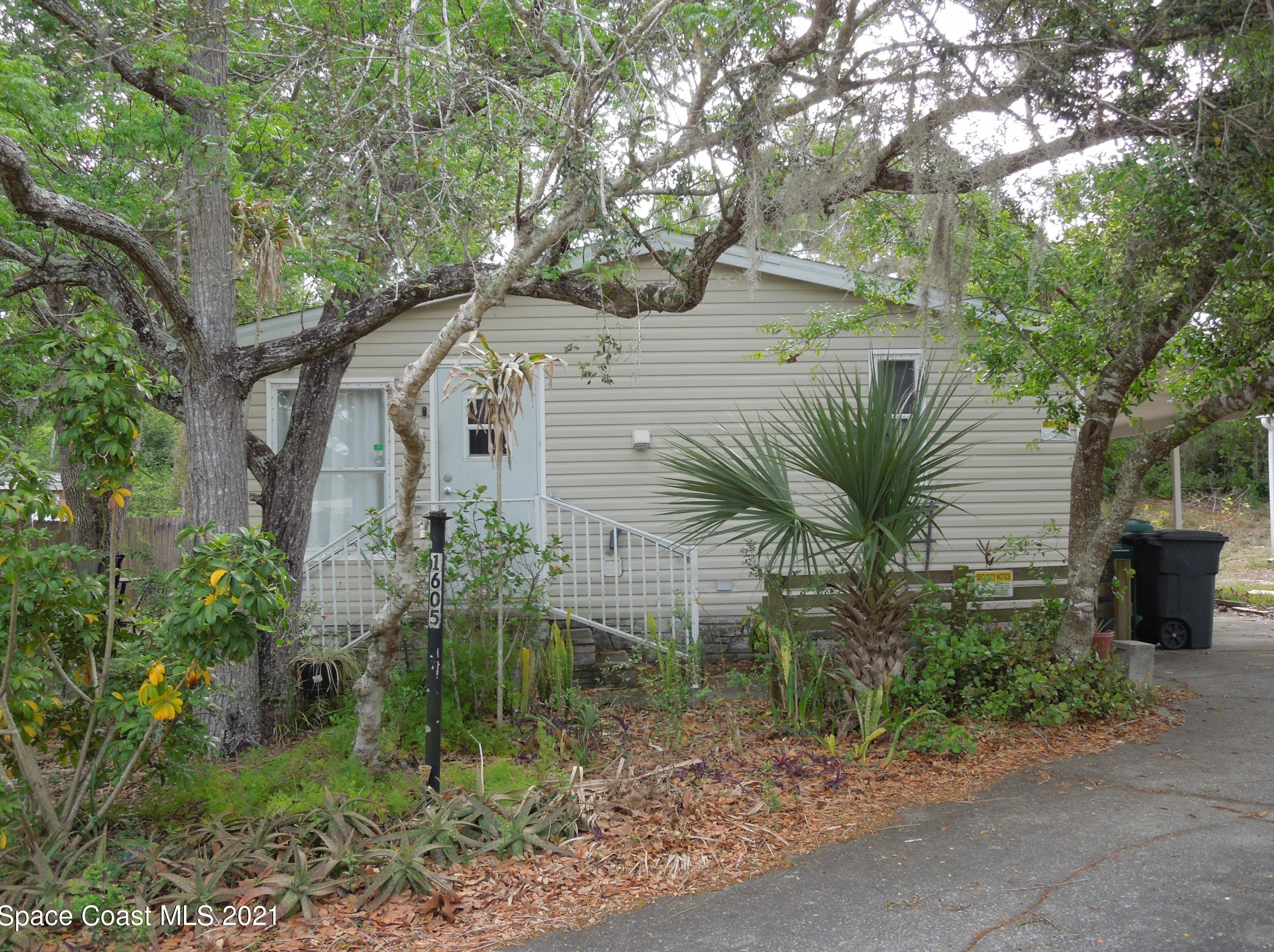 1605 Ridge Dr, Cocoa, FL 32926