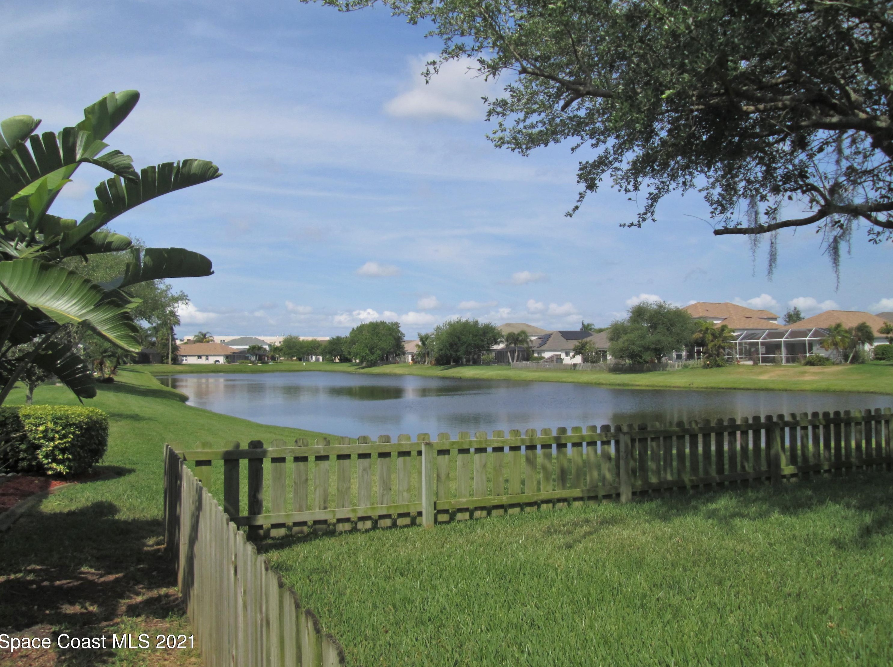 2735 Madrigal Ln, Melbourne, FL 32904-7495
