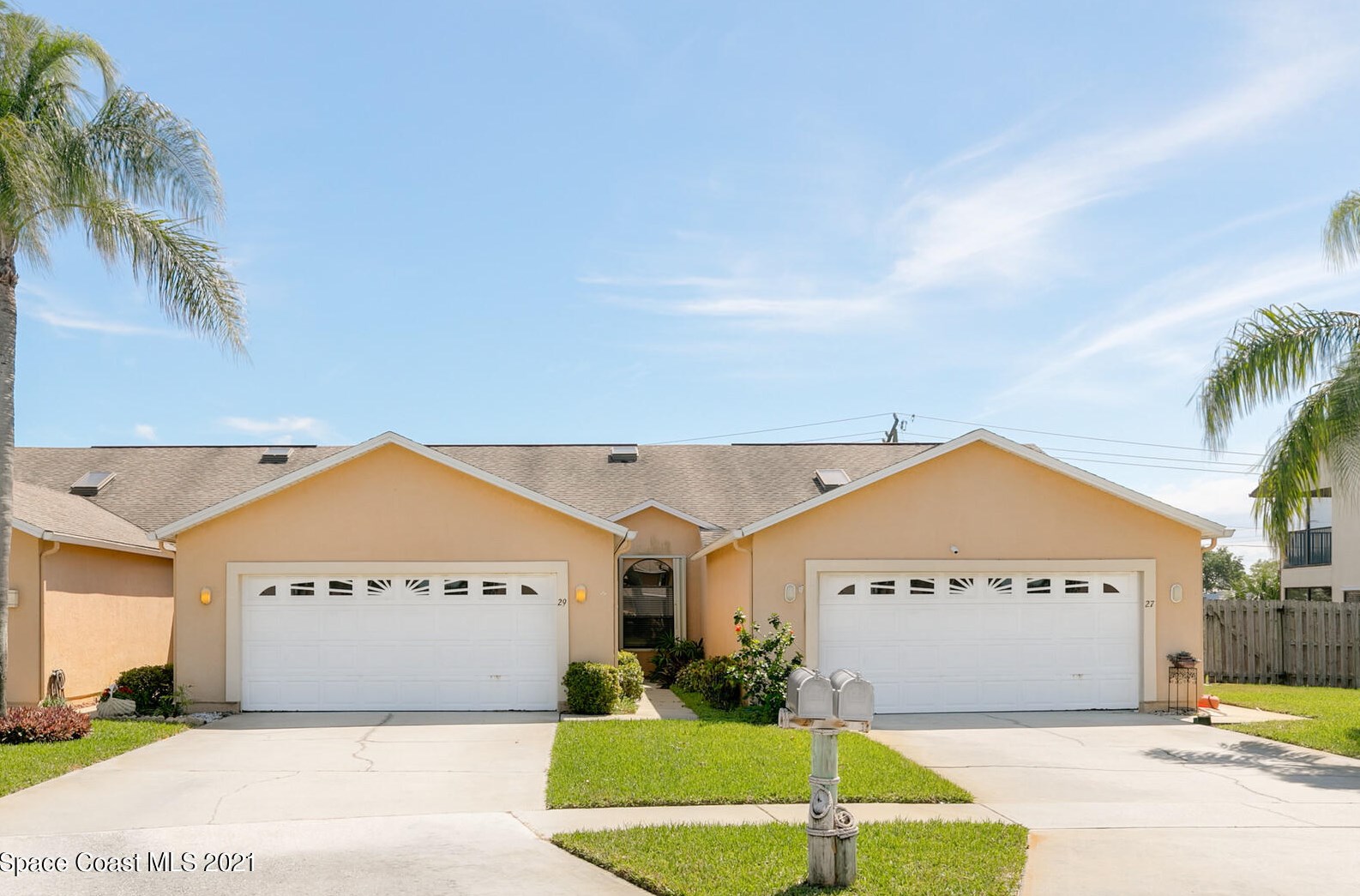 29 Anchor Dr, Melbourne, FL 32937-3537