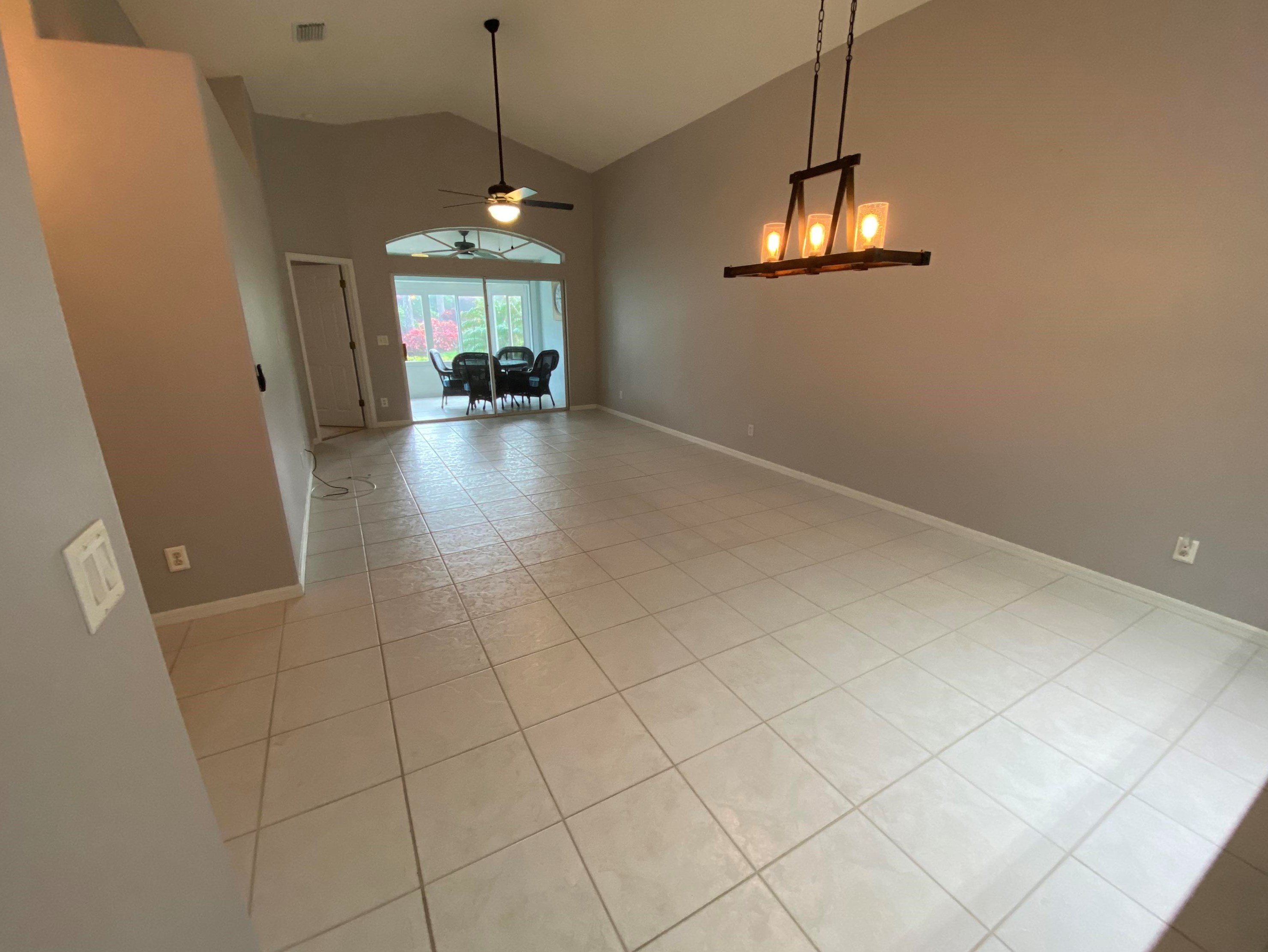 5325 Tay Ct, Melbourne, FL 32951