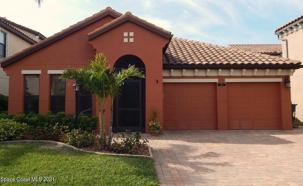 656 Palos Verde Dr, Melbourne, FL 32937-5708