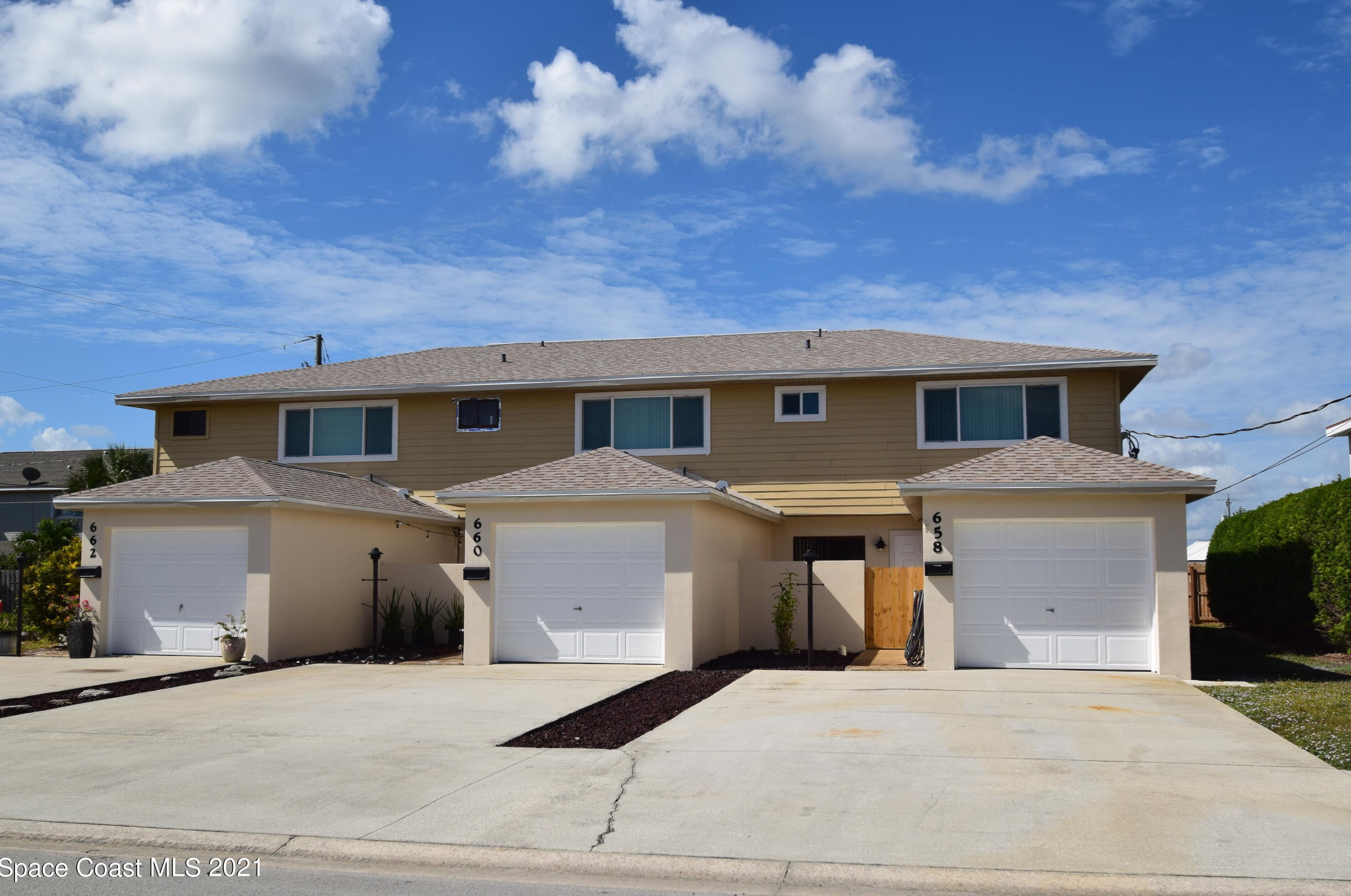 658 Atlantic Dr, Melbourne, FL 32937