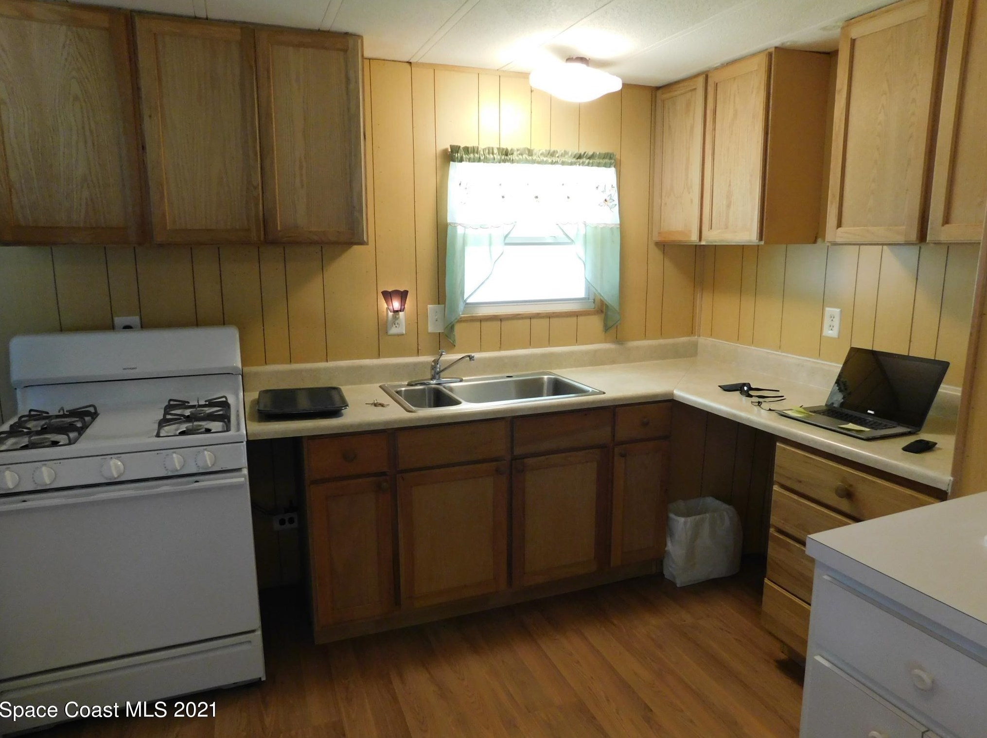 707 Barefoot Blvd, Sebastian, FL 32976
