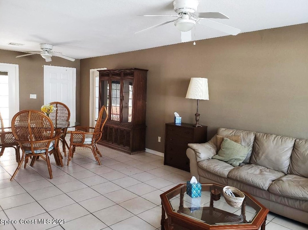 3206 Dade Cir, Melbourne, FL 32905-6019