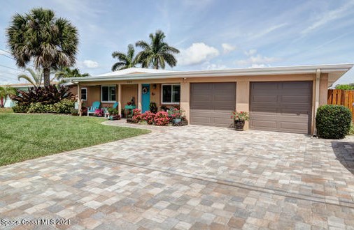 500 Alabama Ave, Merritt Island, FL 32953-3315