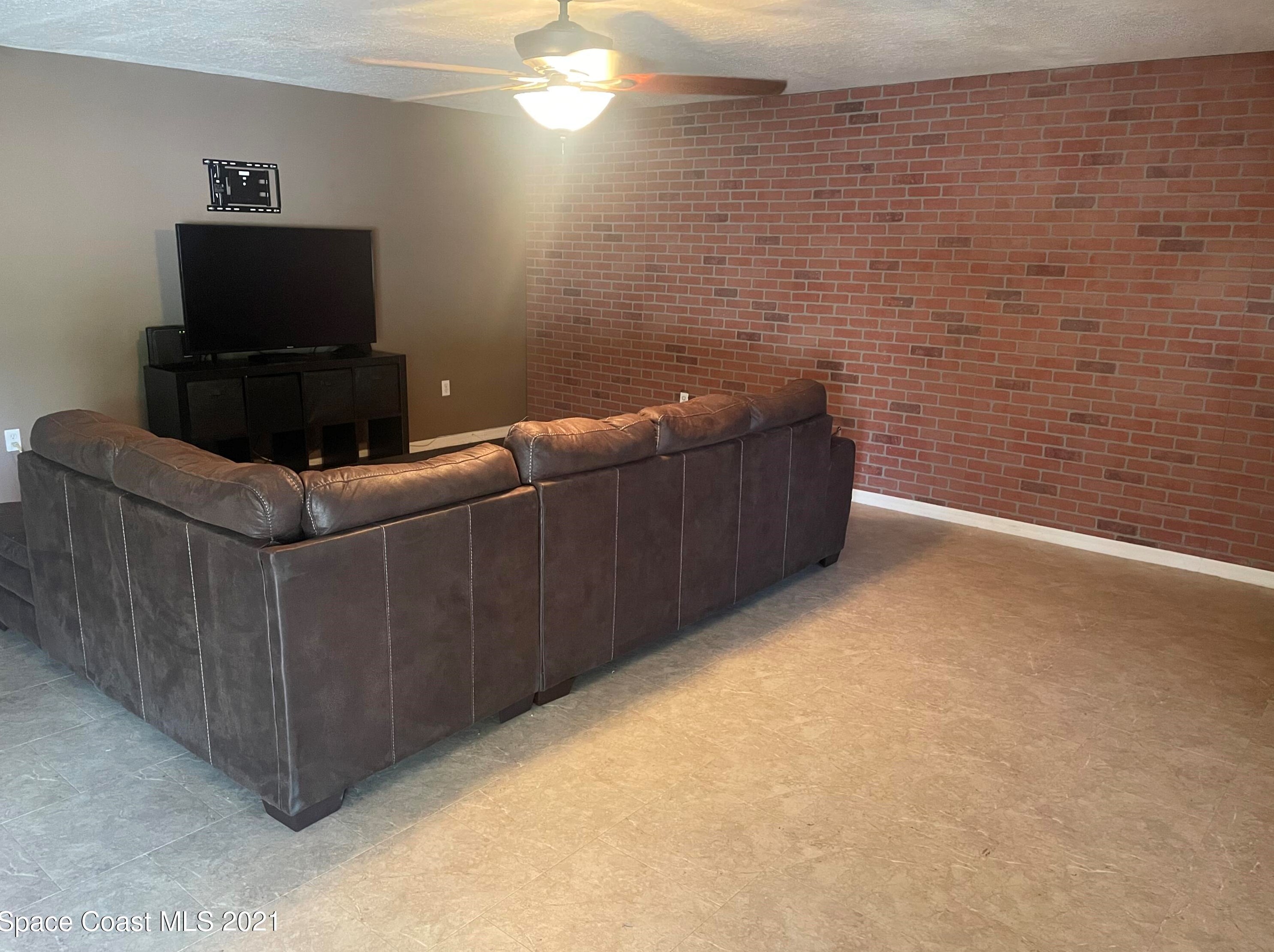 1169 Macon Dr, Titusville, FL 32780