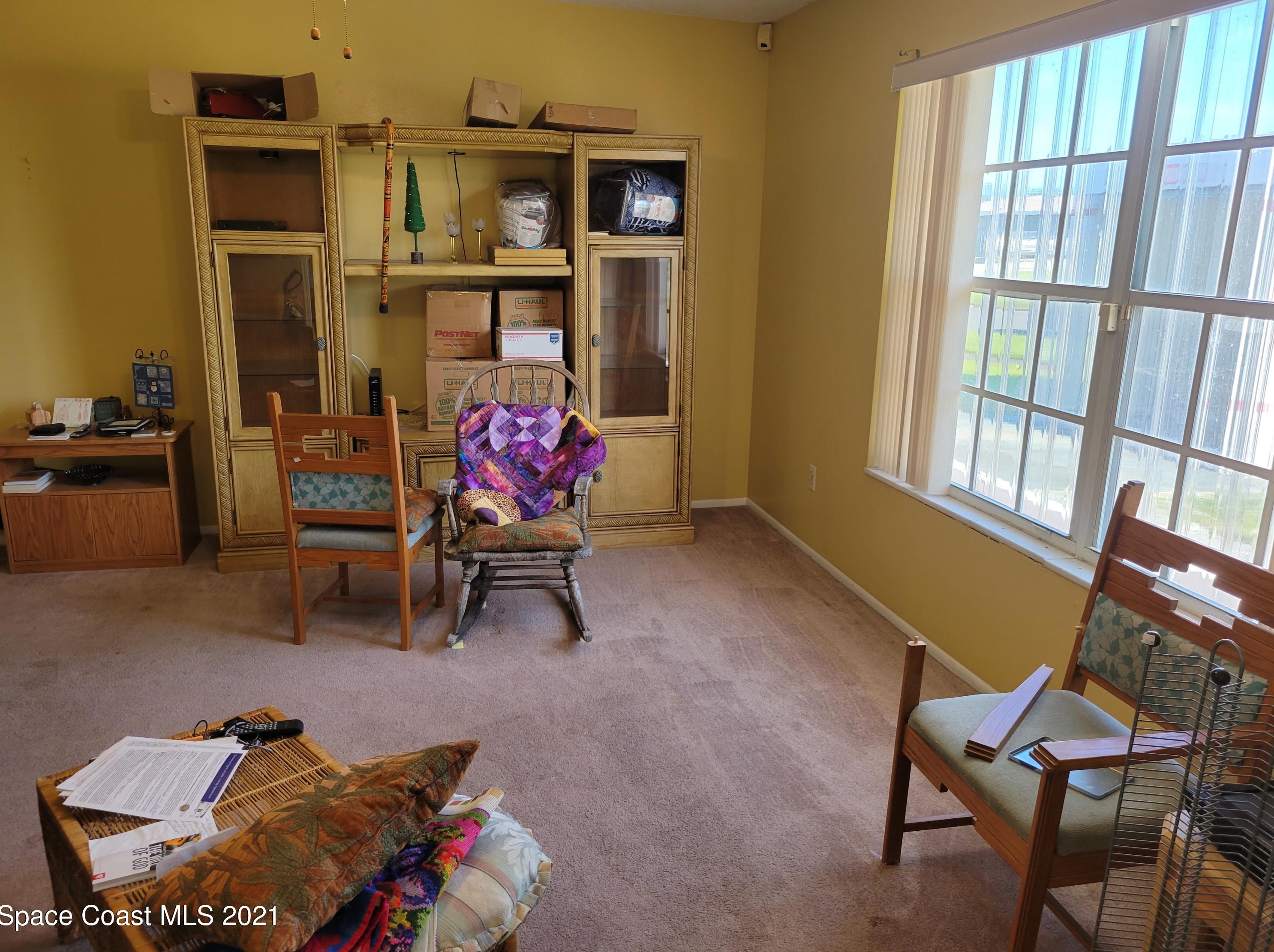 1042 Daytona Dr, Melbourne, FL 32905-4933